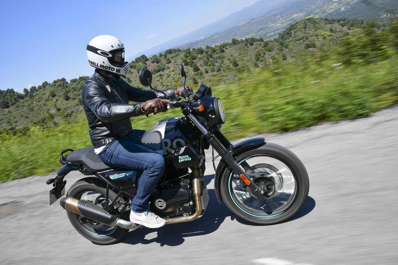 Royal Enfield Scram 411 7