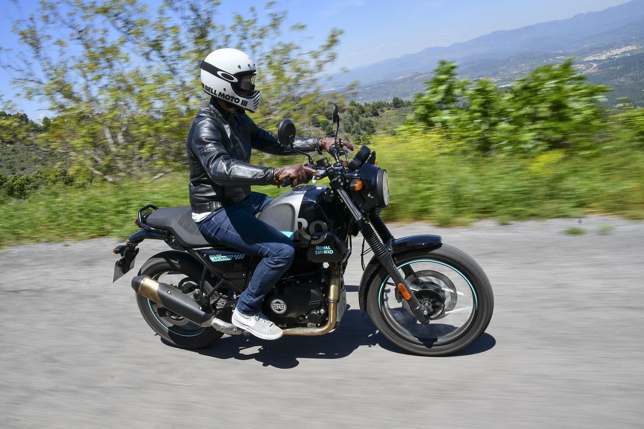 Royal Enfield Scram 411 8
