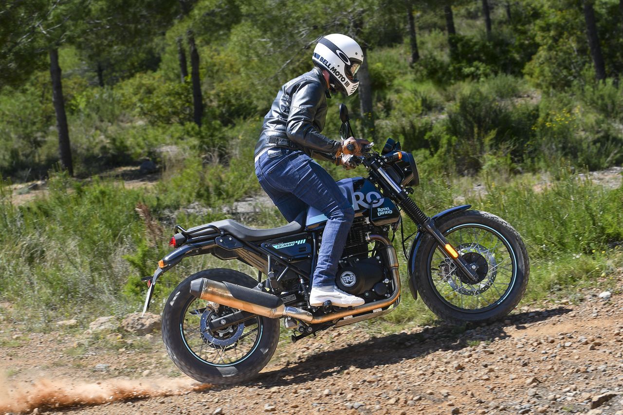 Royal Enfield Scram 411 15