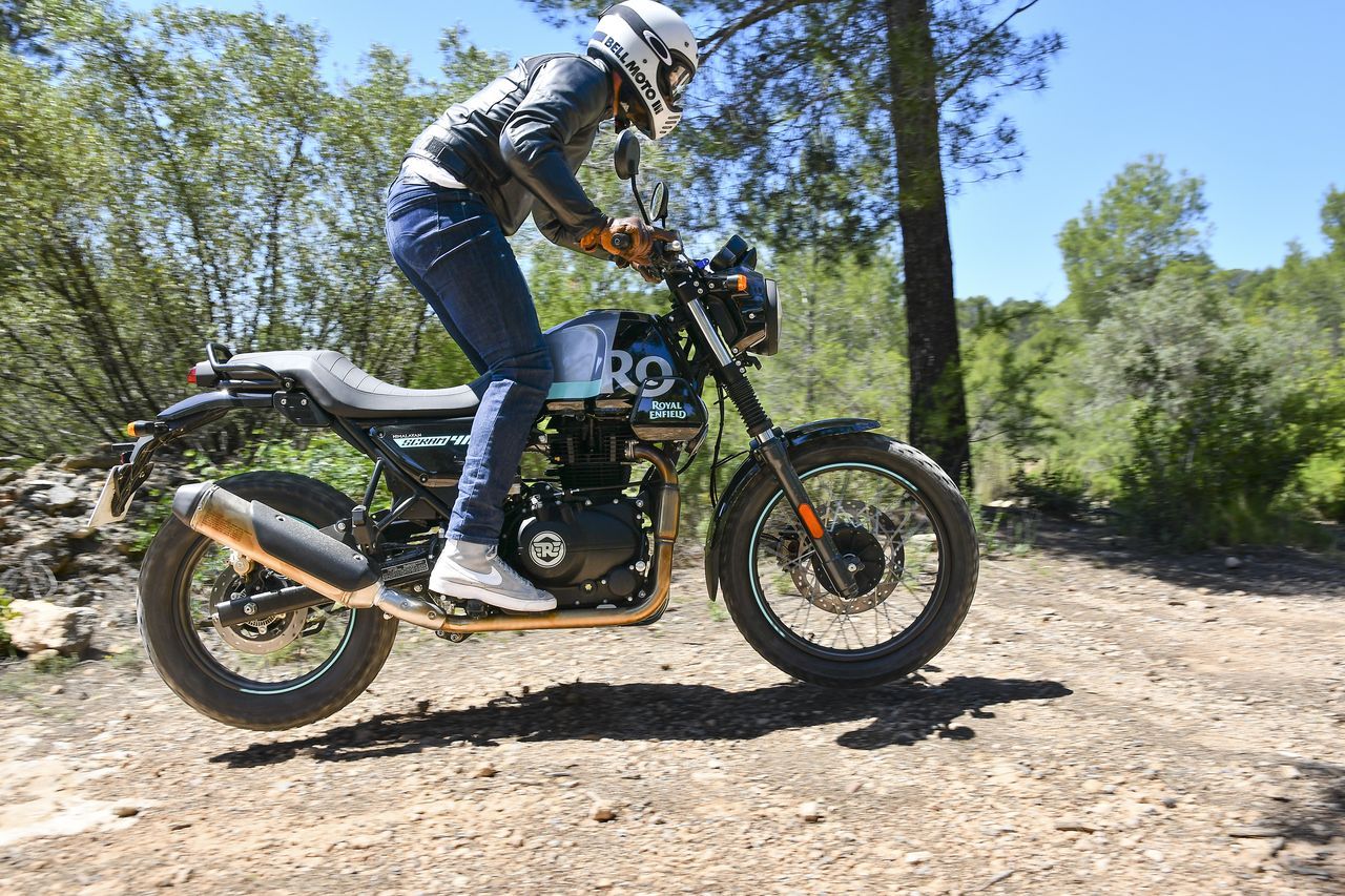 Royal Enfield Scram 411 17