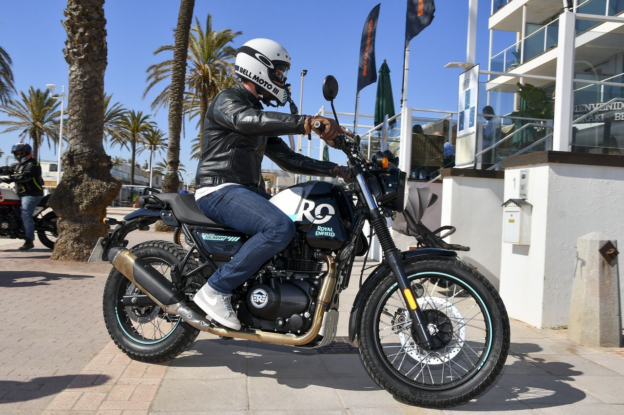 Royal Enfield Scram 411 27