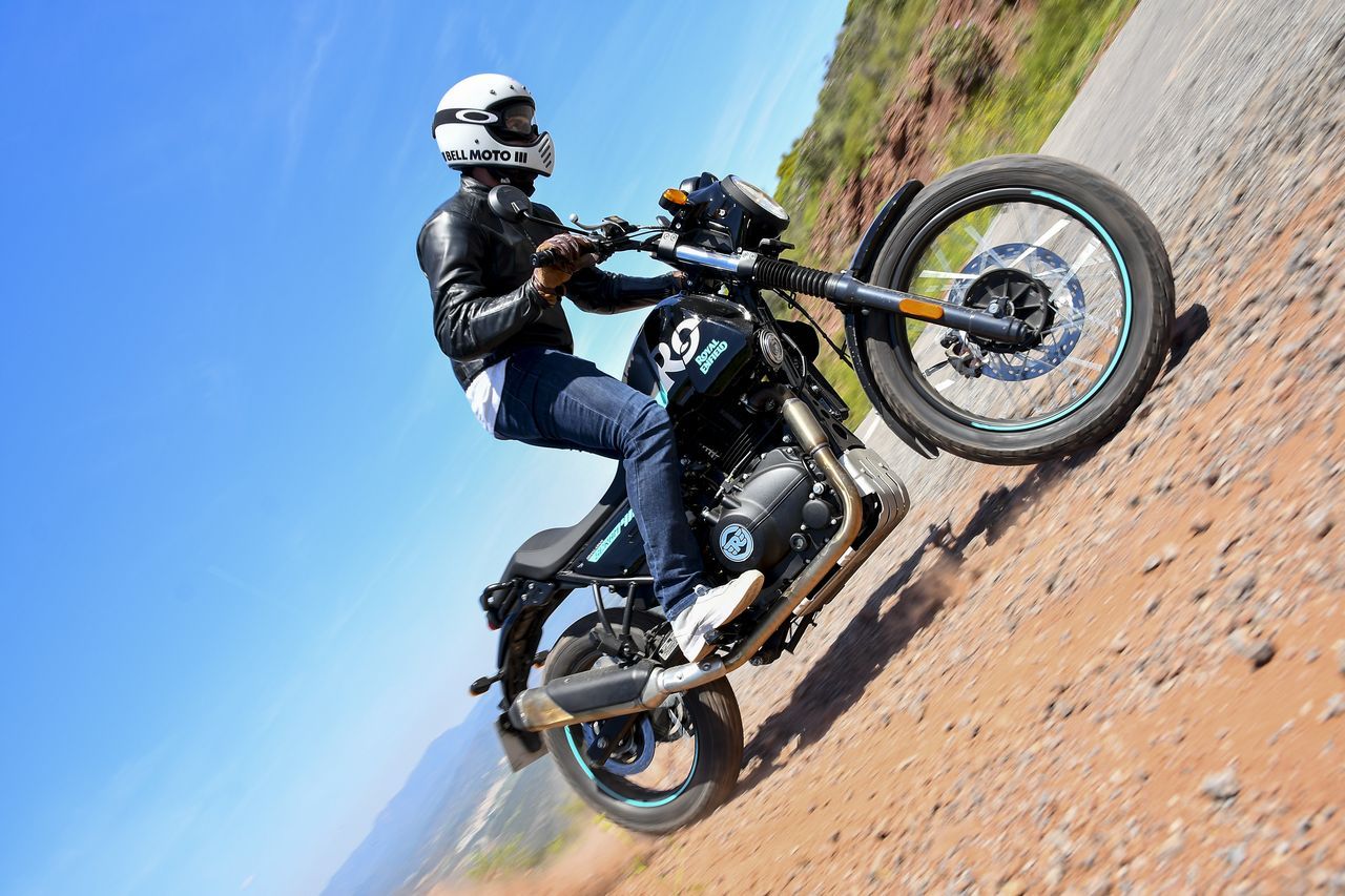 Royal Enfield Scram 411 29