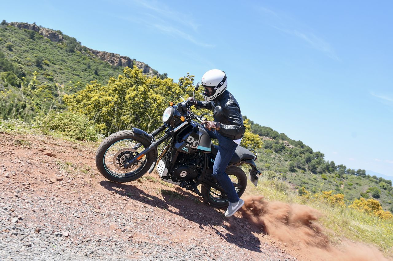 Royal Enfield Scram 411 30