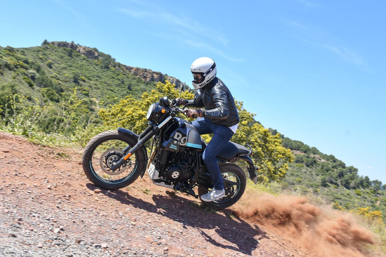 Royal Enfield Scram 411 31