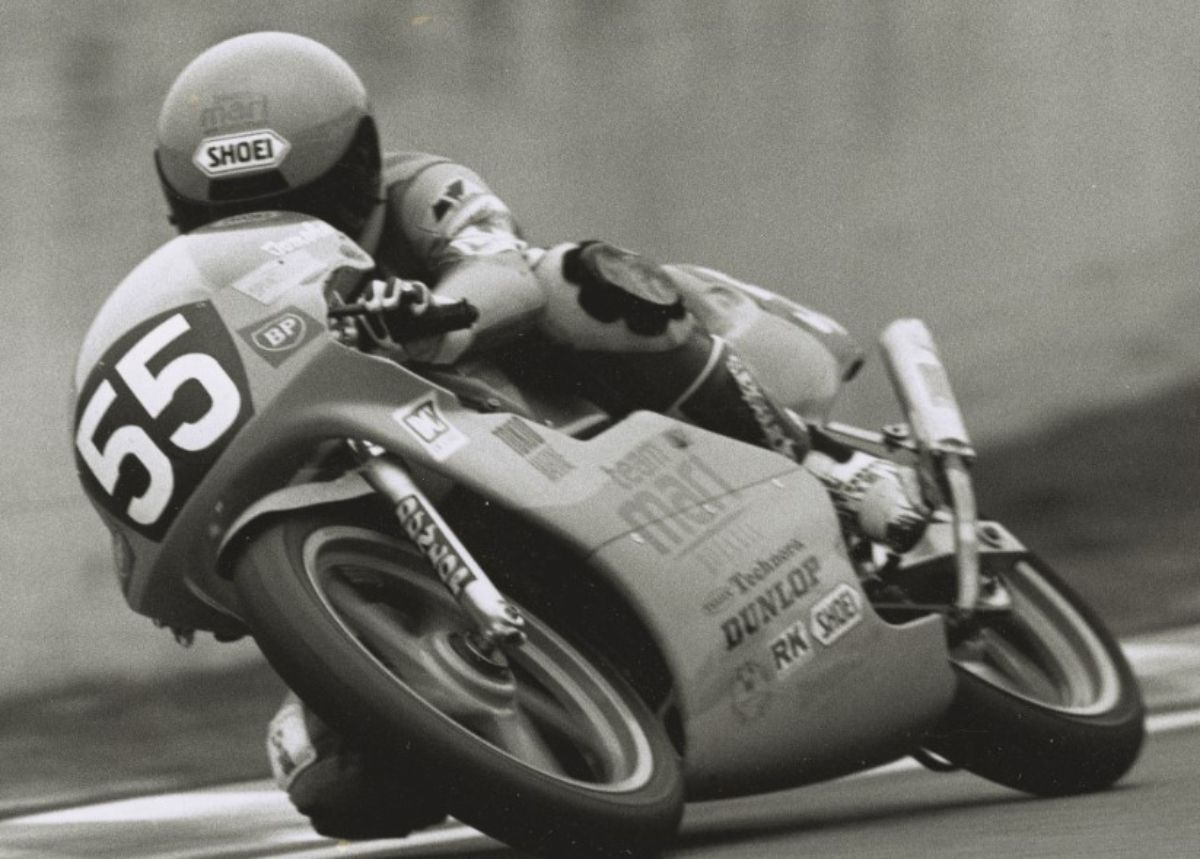 Tomoko Igata en su motocicleta en una carrera / Credit: Maurice Büla © FIM