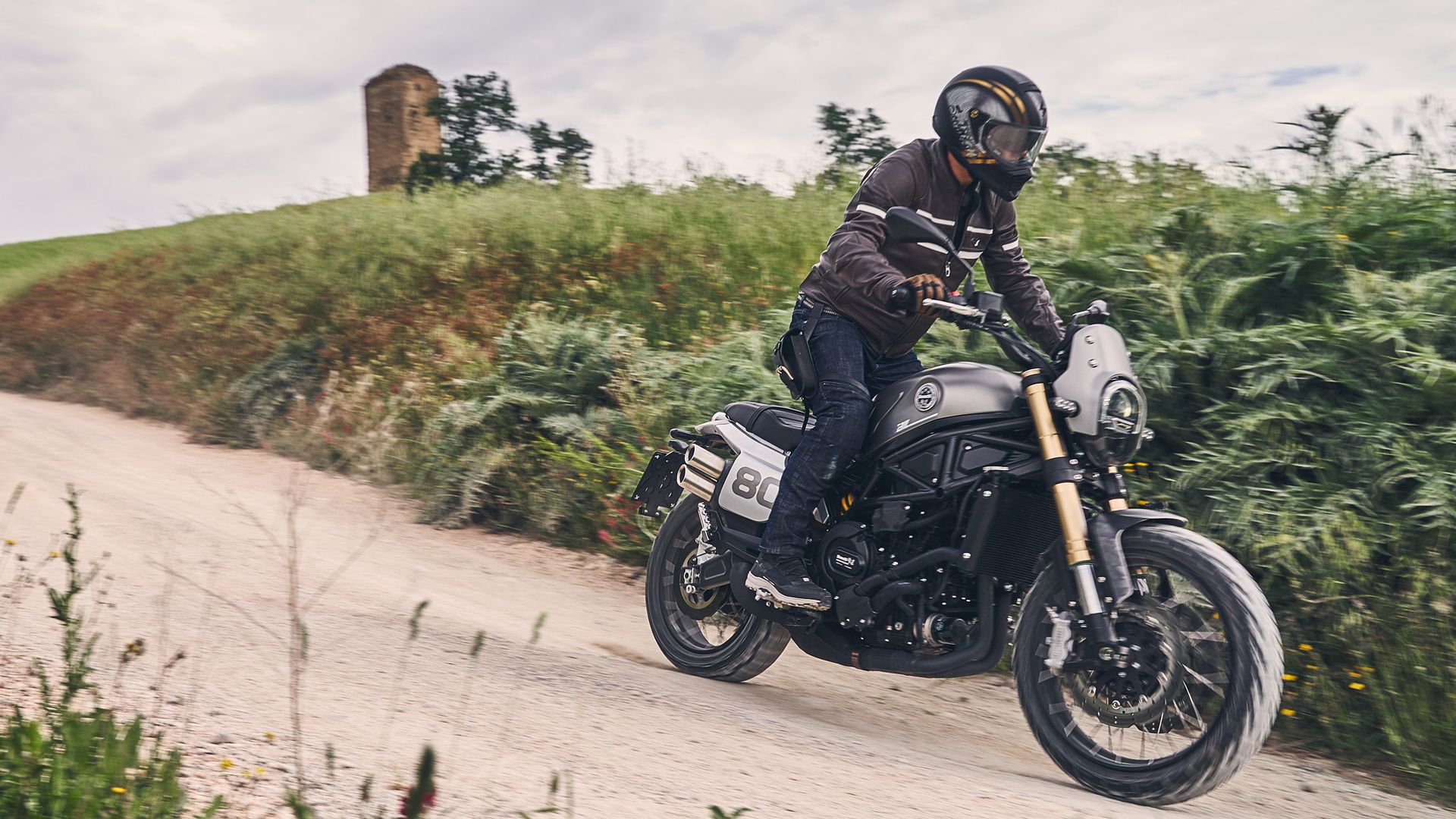 Benelli Leoncino 800 Trail (12)