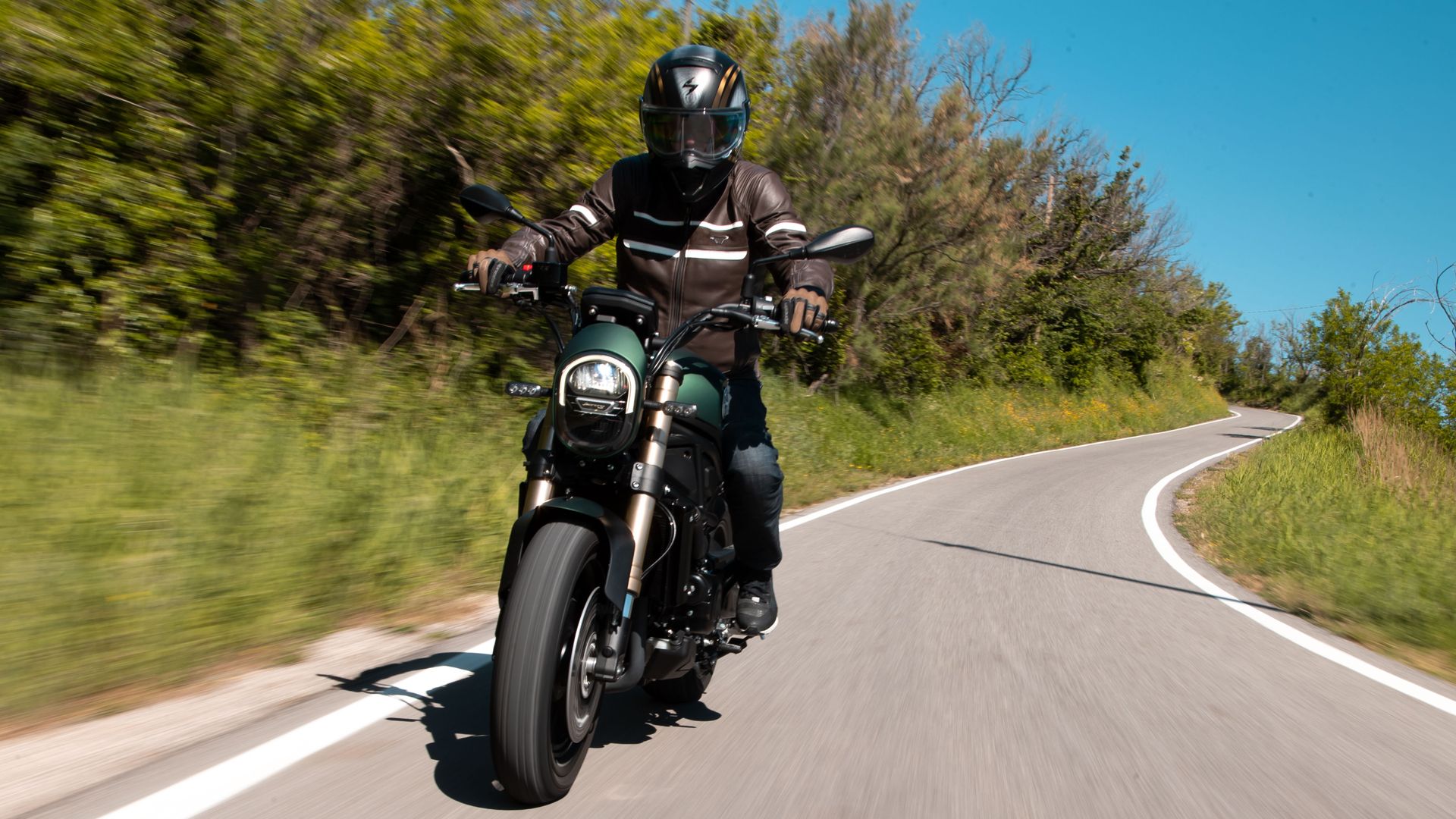 Benelli Leoncino ES 2022 Accion (18)