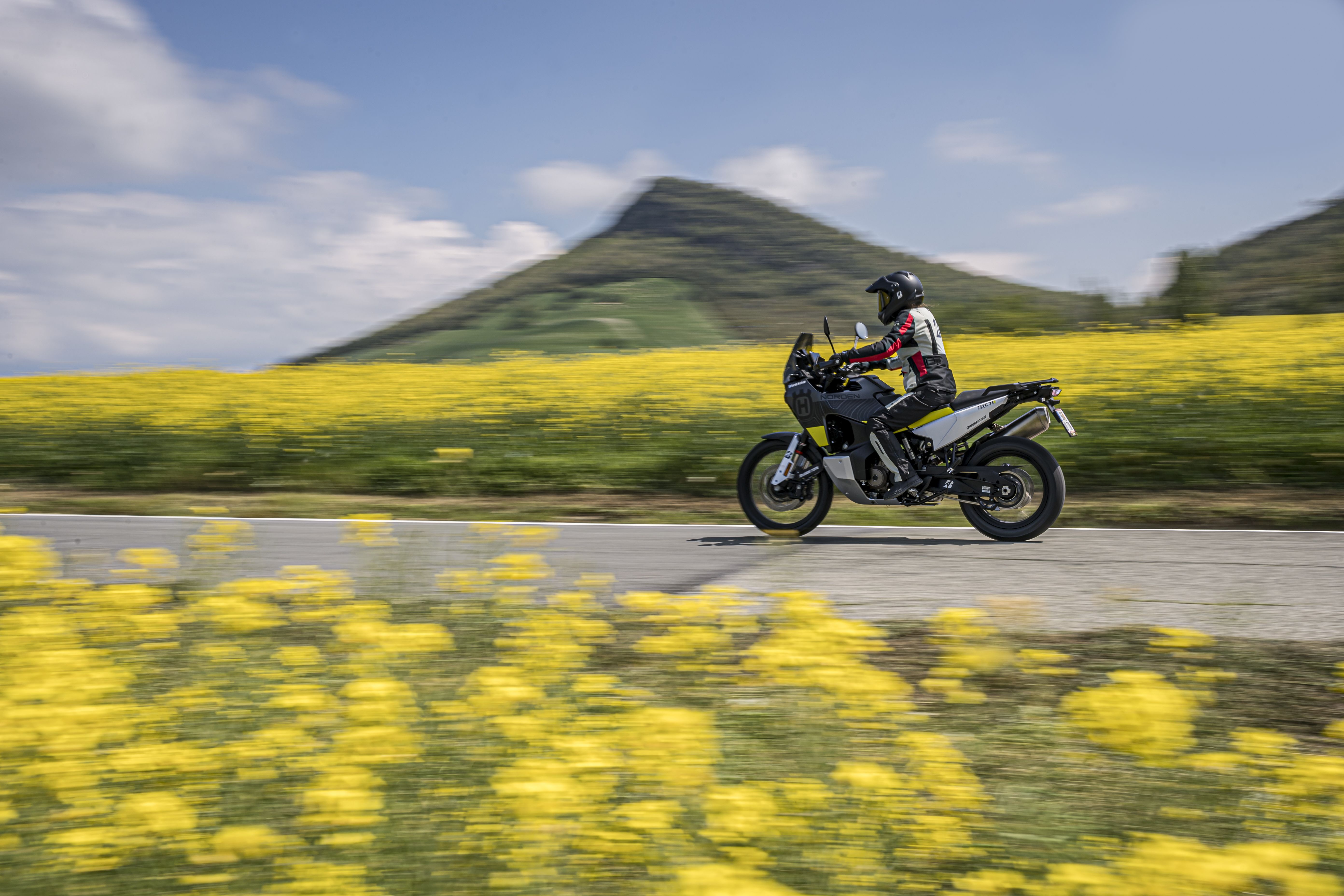 Bridgestone Battlax AT 41