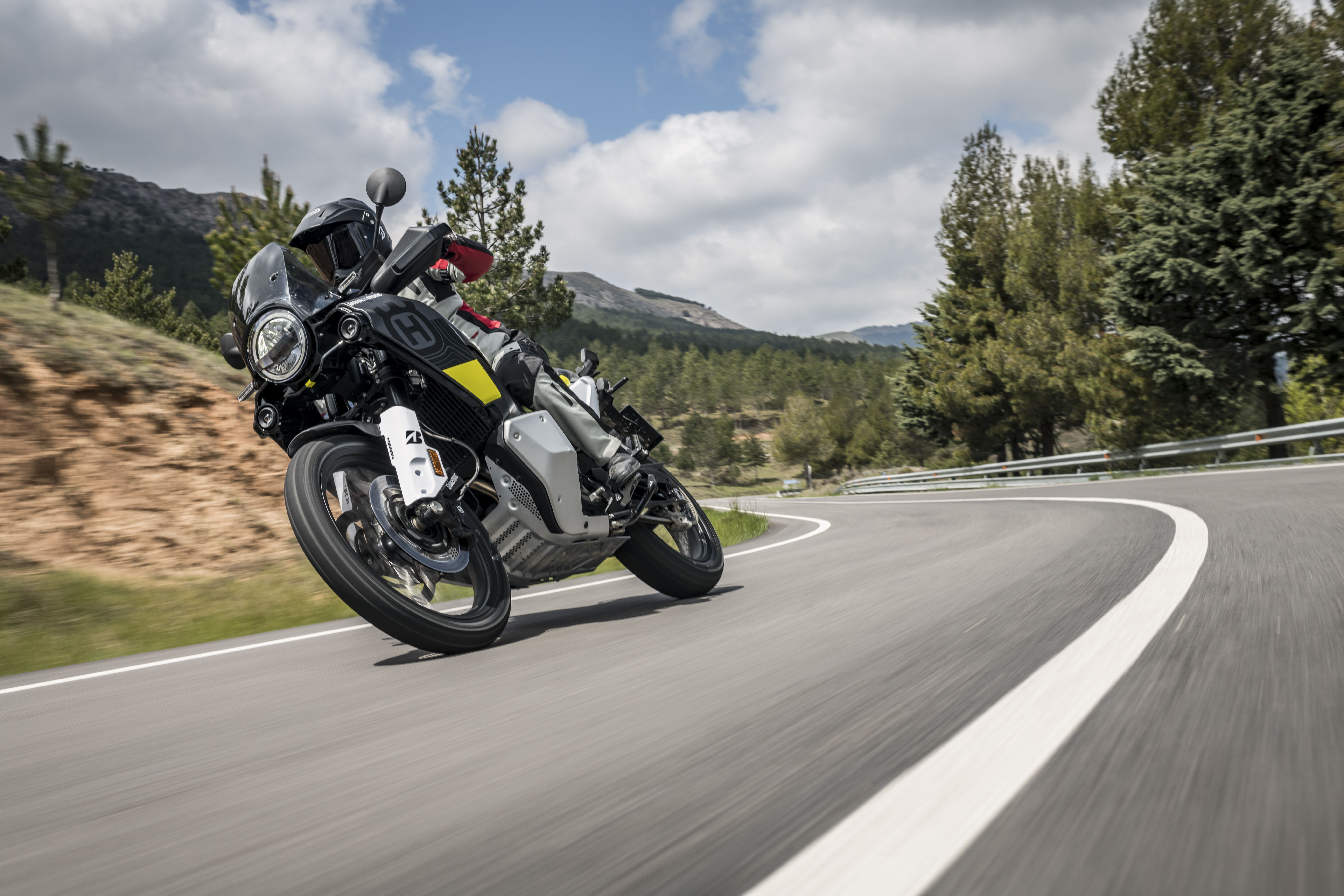 Bridgestone Battlax AT 41
