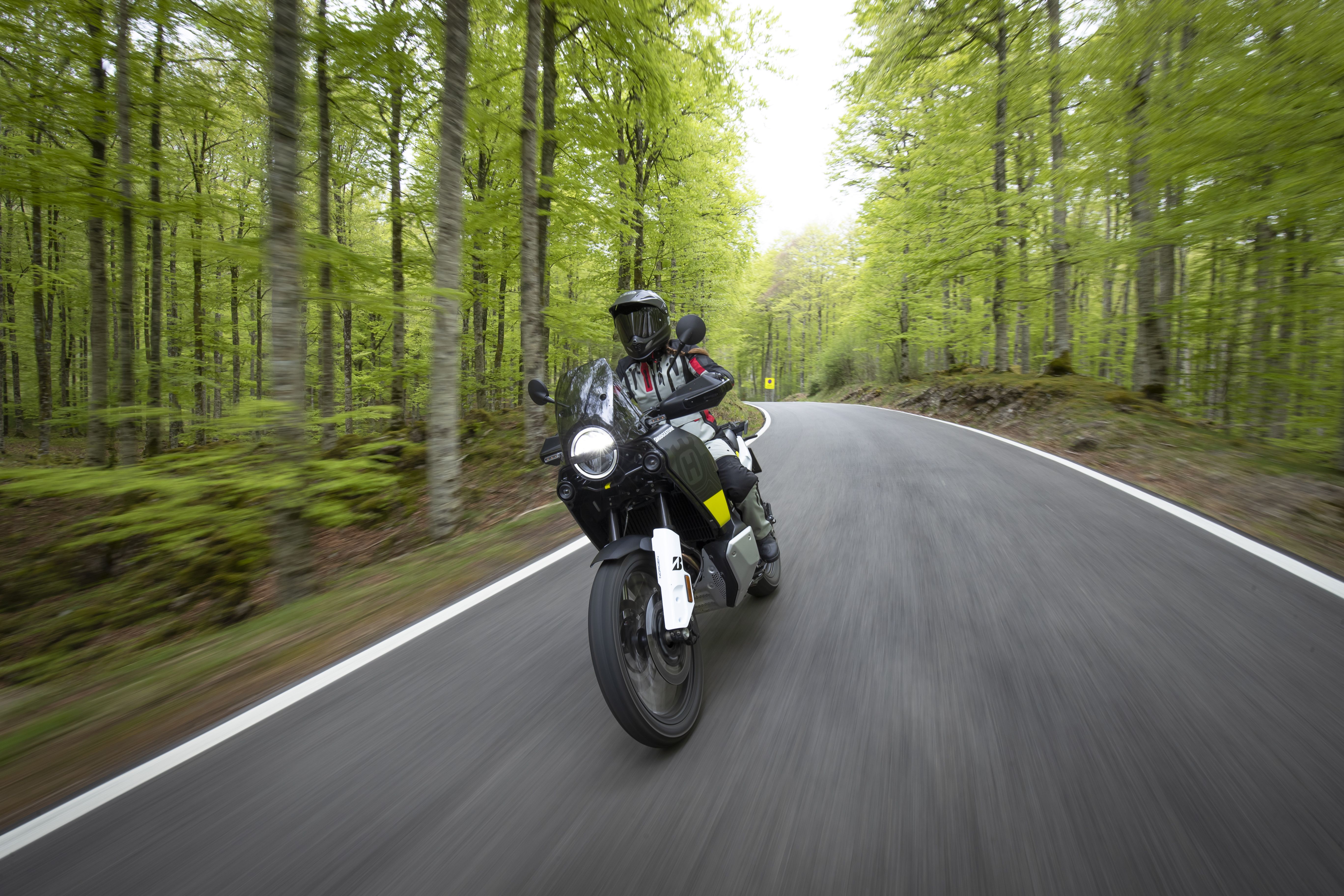 Bridgestone Battlax AT 41