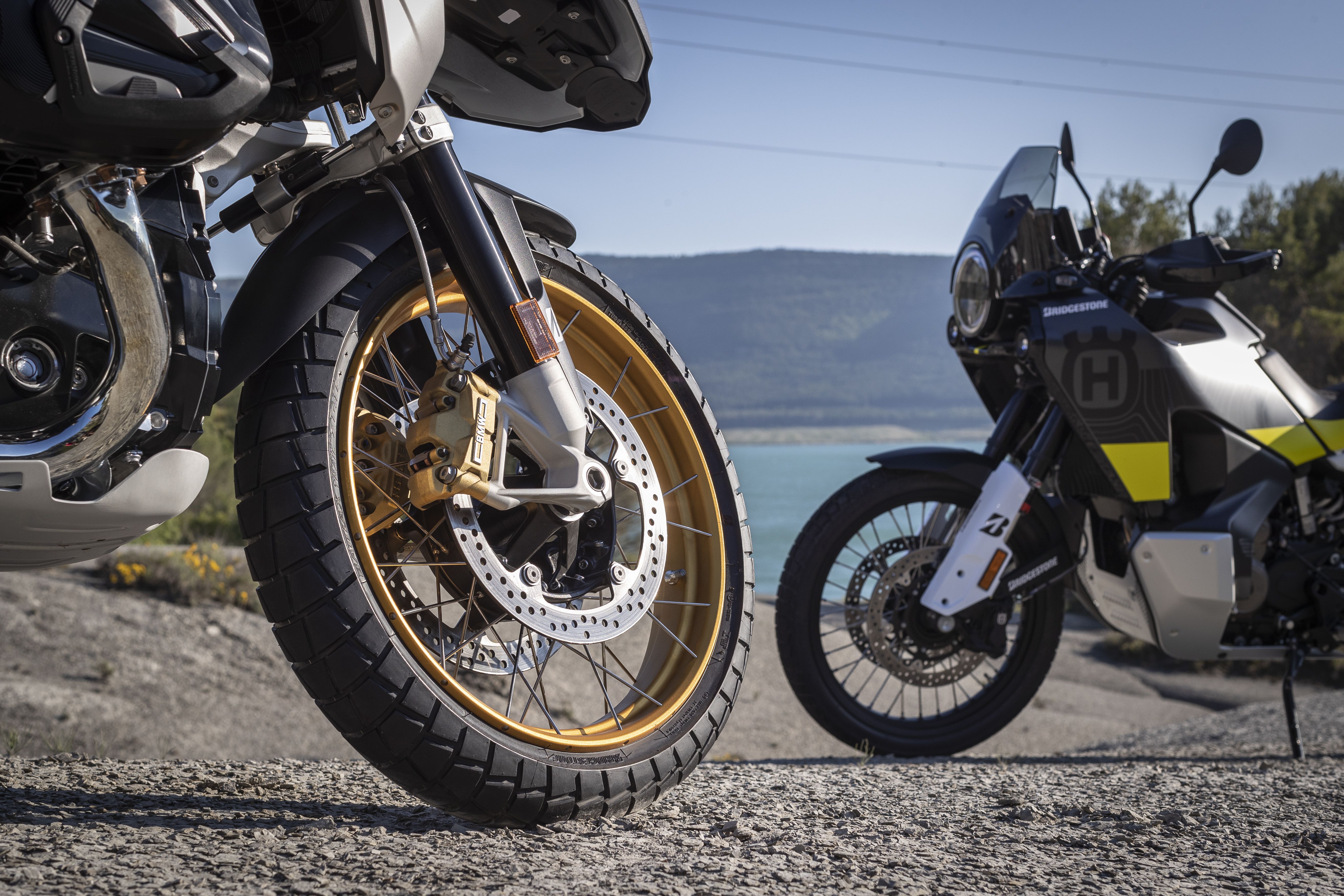 Bridgestone Battlax AT 412