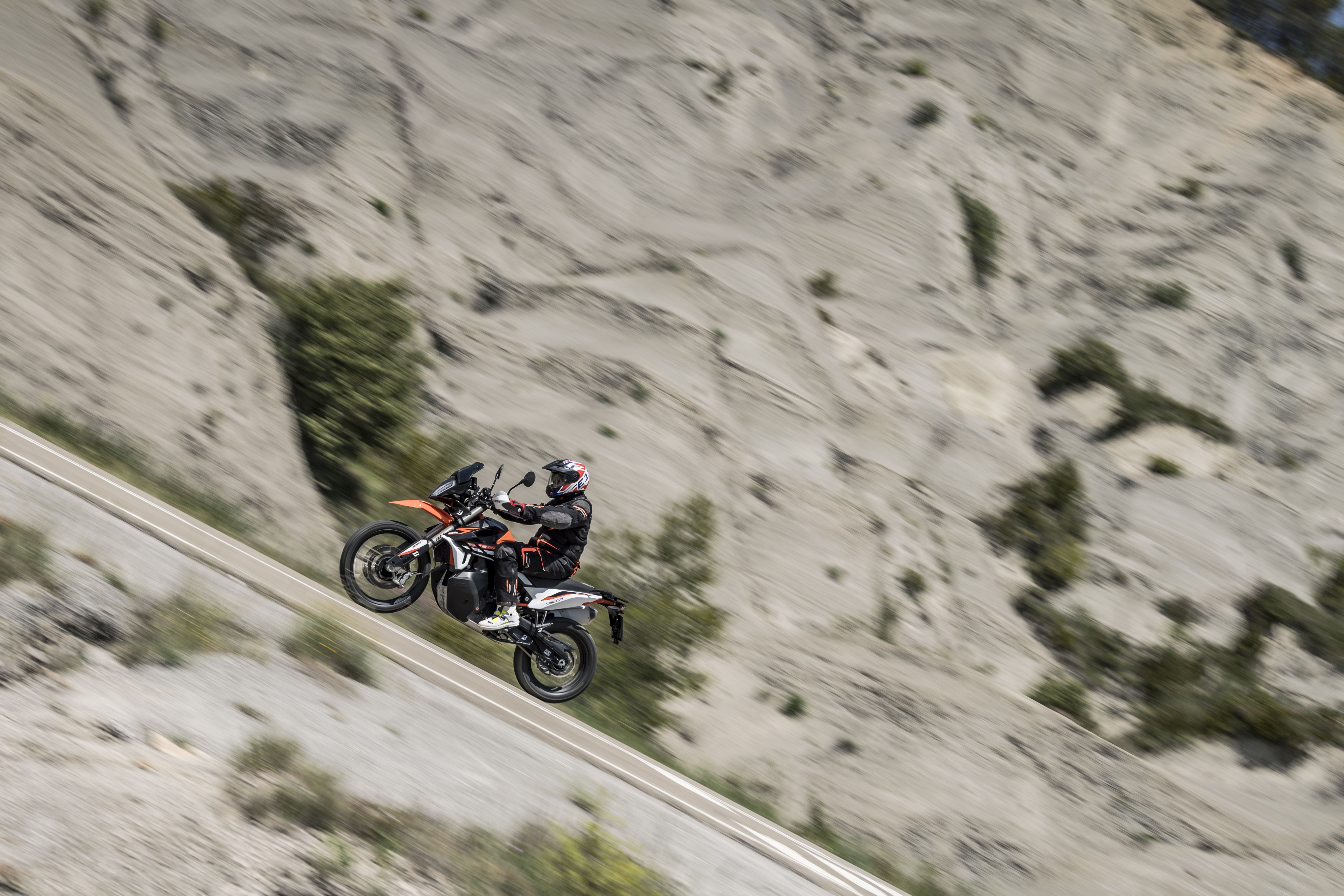 Bridgestone Battlax AT 41