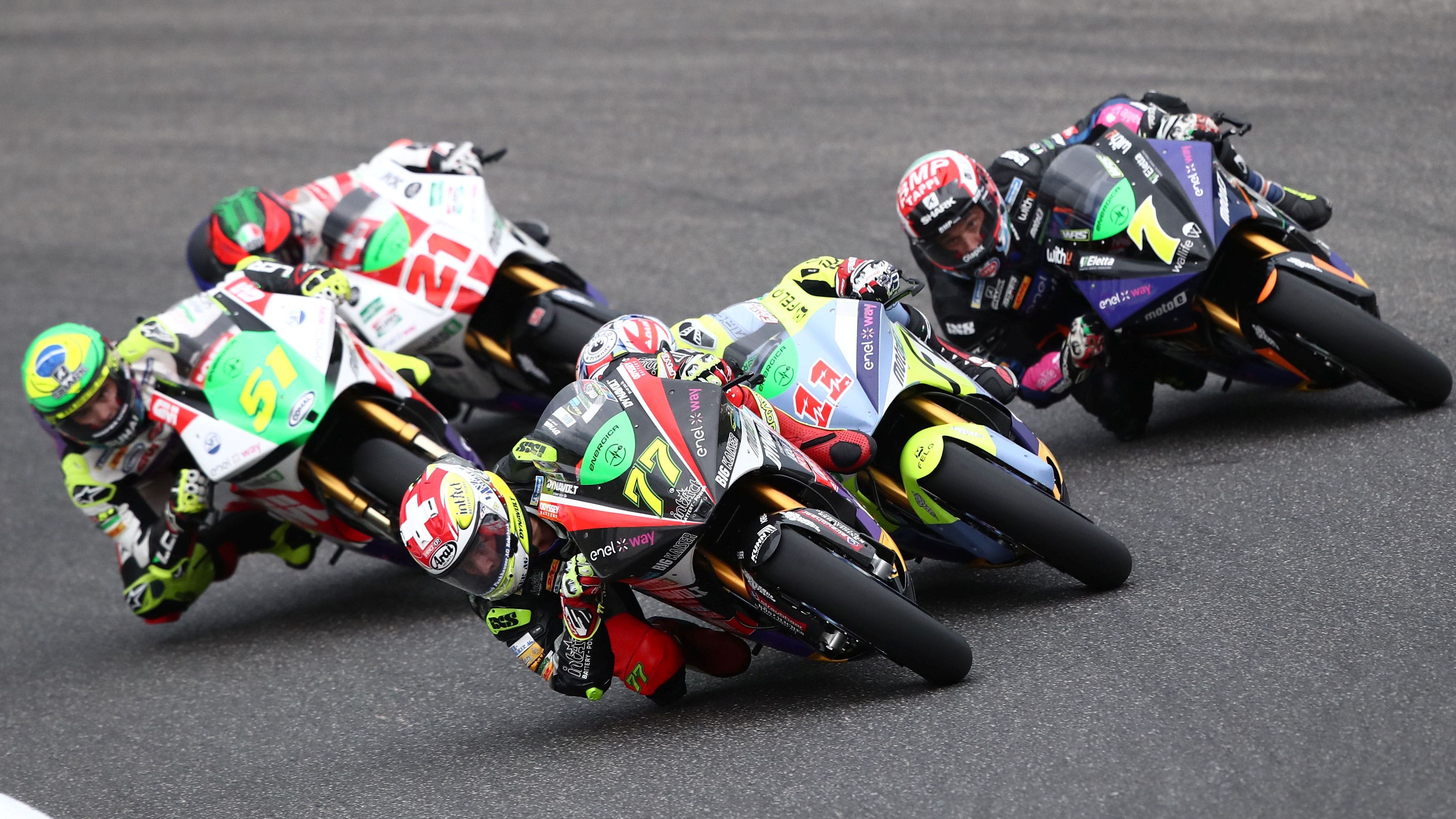 Dominique Aegerter delante de Matteo Ferrari, Eric Granado, Andrea Mantovani y Kevin Zannoni
