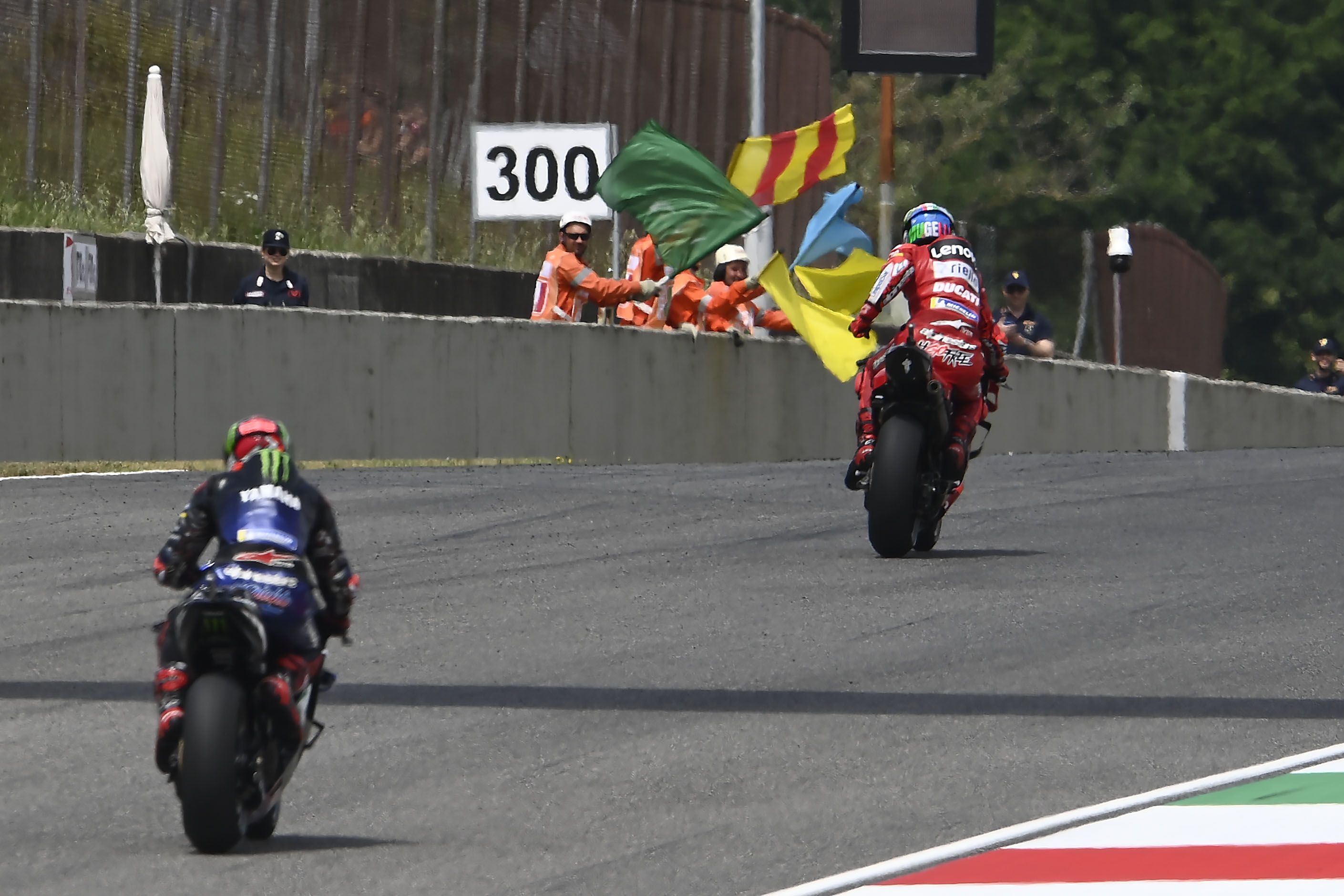 Pecco Bagnaia se impone ante Fabio Quartararo, MotoGP Mugello 2022