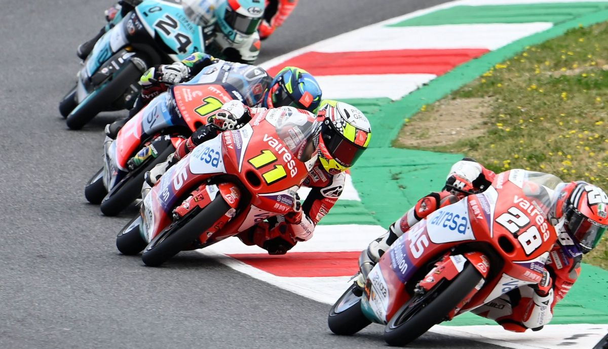 Izan Guevara seguido por Sergio García, Diogo Moreira y Tatsuki Suzuki Izan Guevara seguido por Sergio García, Diogo Moreira y Tatsuki Suzuki