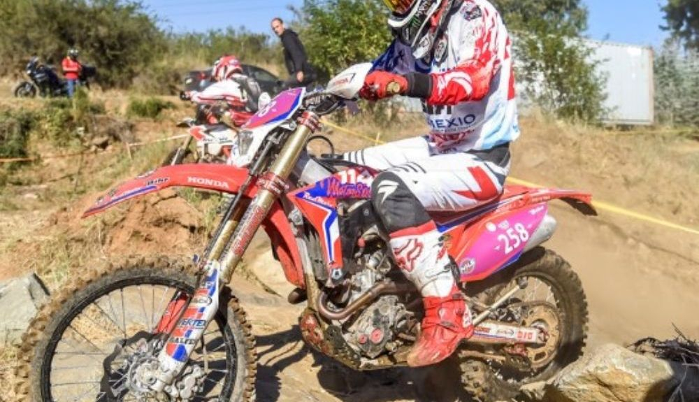 Livia Lancelot en plena carrera con su moto / Credit: Dario Agrati FIM Livia Lancelot en plena carrera con su moto / Credit: Dario Agrati FIM
