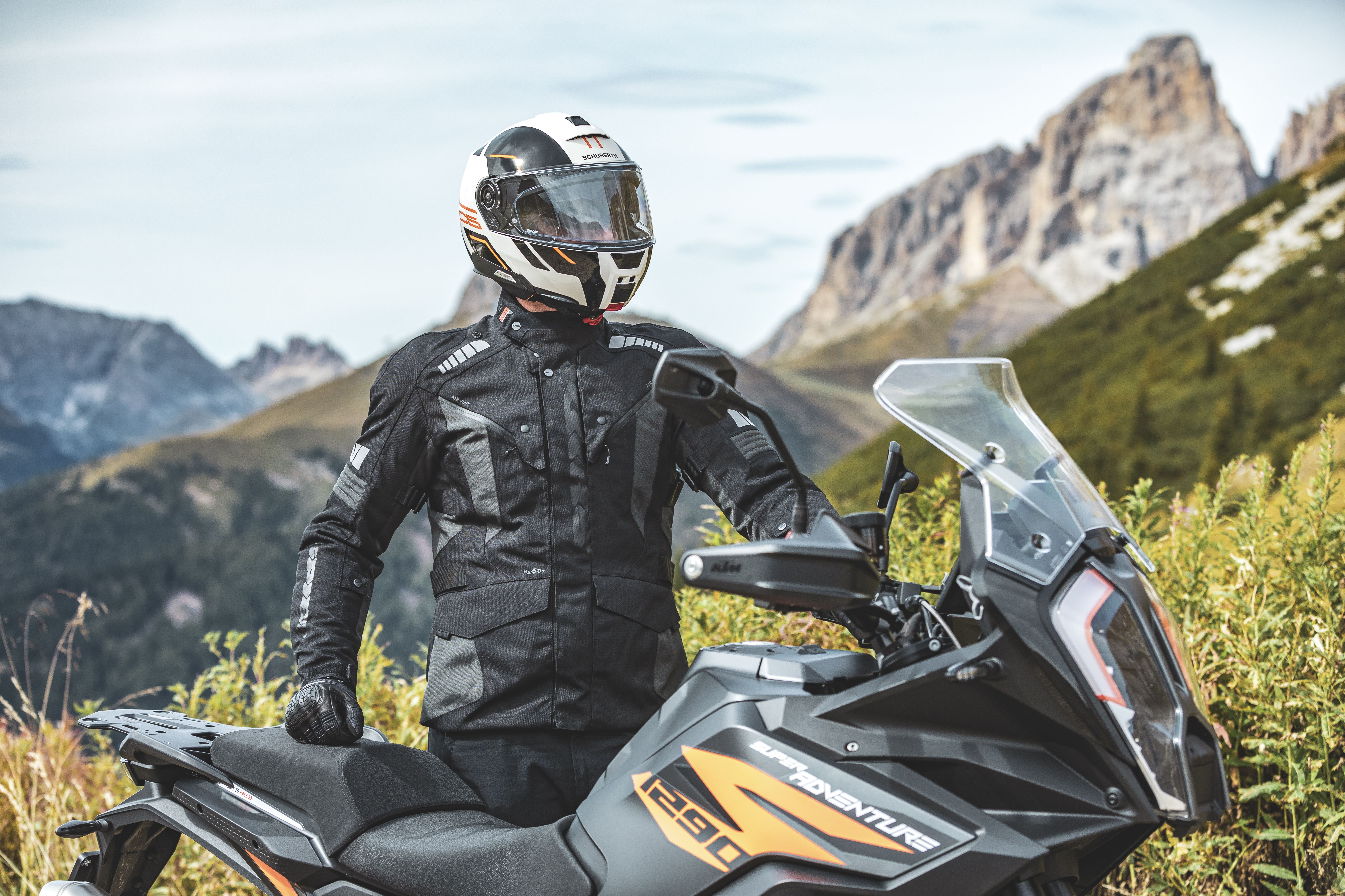 Casco Schuberth C 5 2022