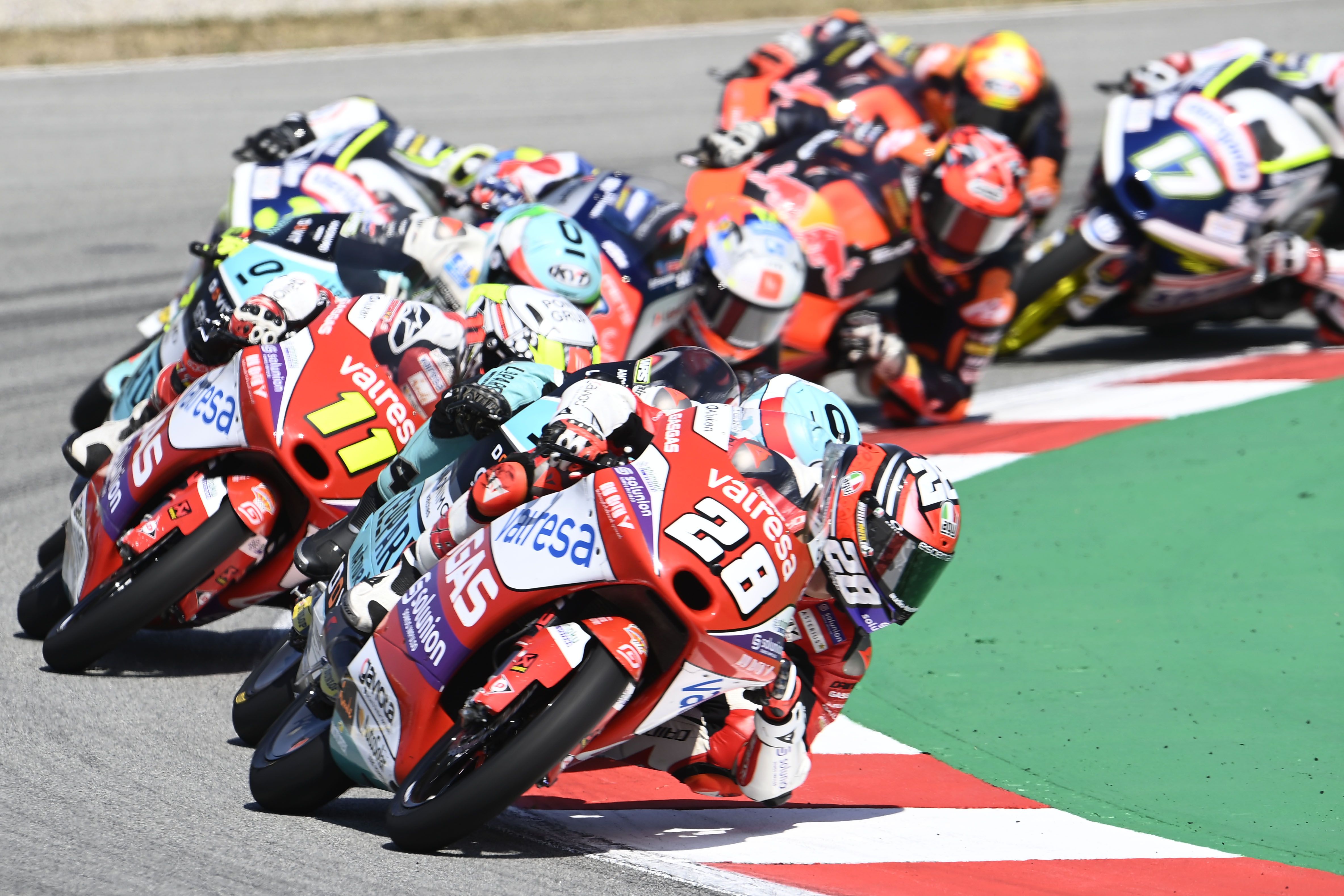 Izan Guevara comanda ante Tatsuki Suzuki, Sergio García y Dennis Foggia, Moto3 Catalunya 2022