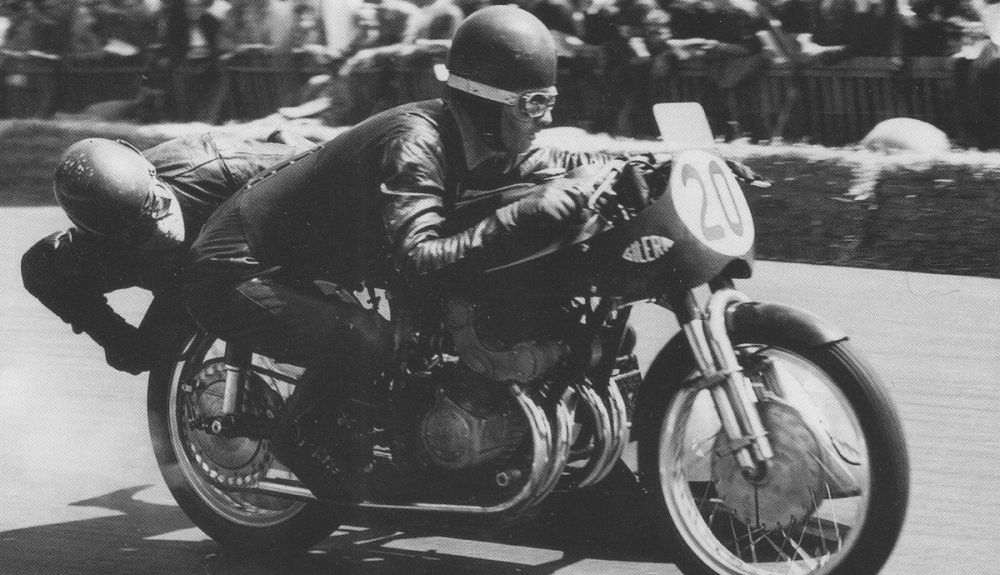 El sidecar de Albino Milani y Giuseppe Pizzocri en 1952. Fuente: Maurice Büla © FIM