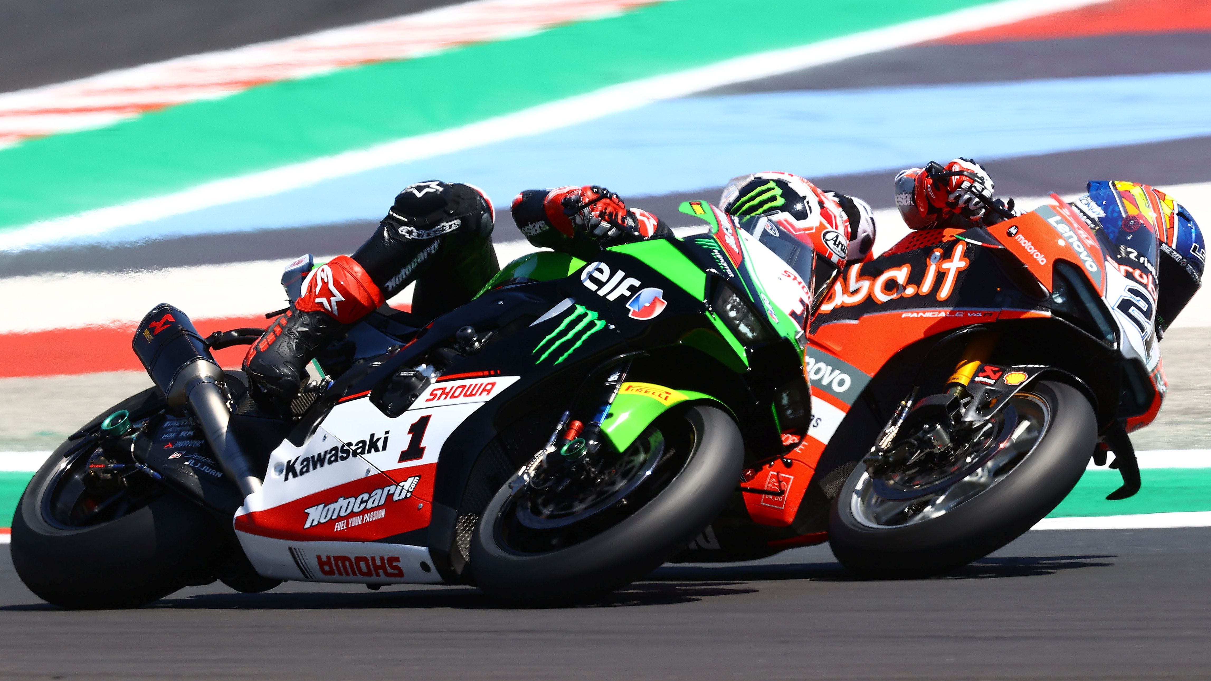 Michael Rinaldi y Jonathan Rea lucharon en Misano el pasado curso