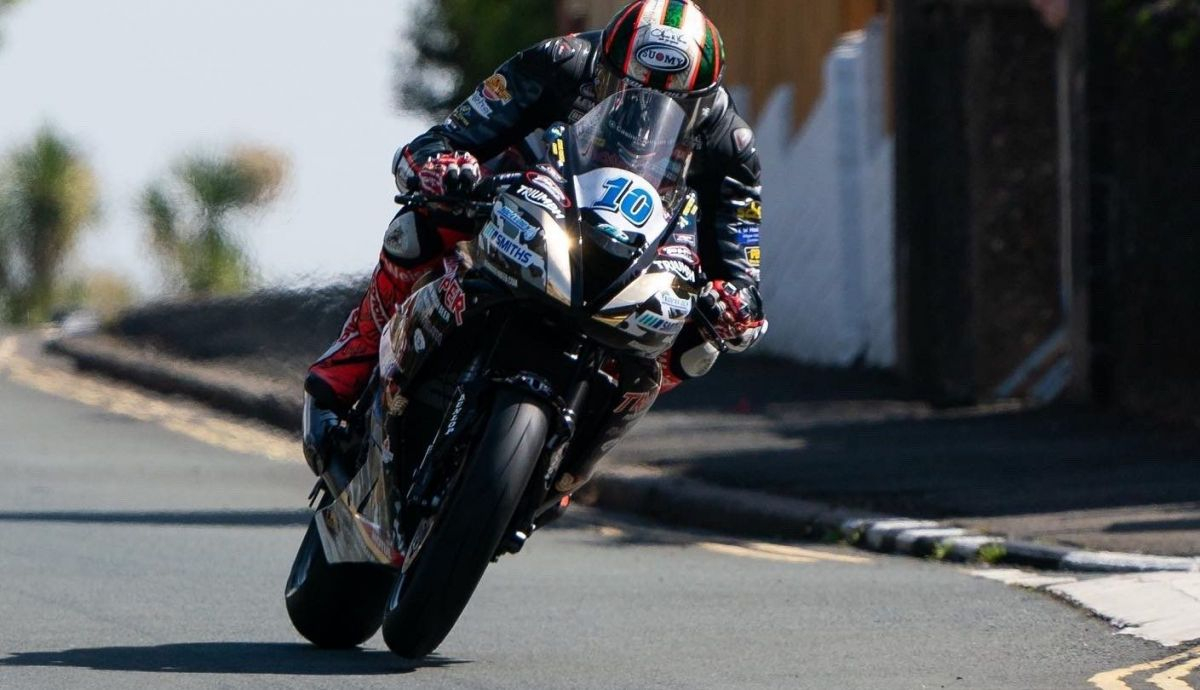 Peter Hickman se ha quedado cerca de su cuarta victoria en este IOMTT 2022