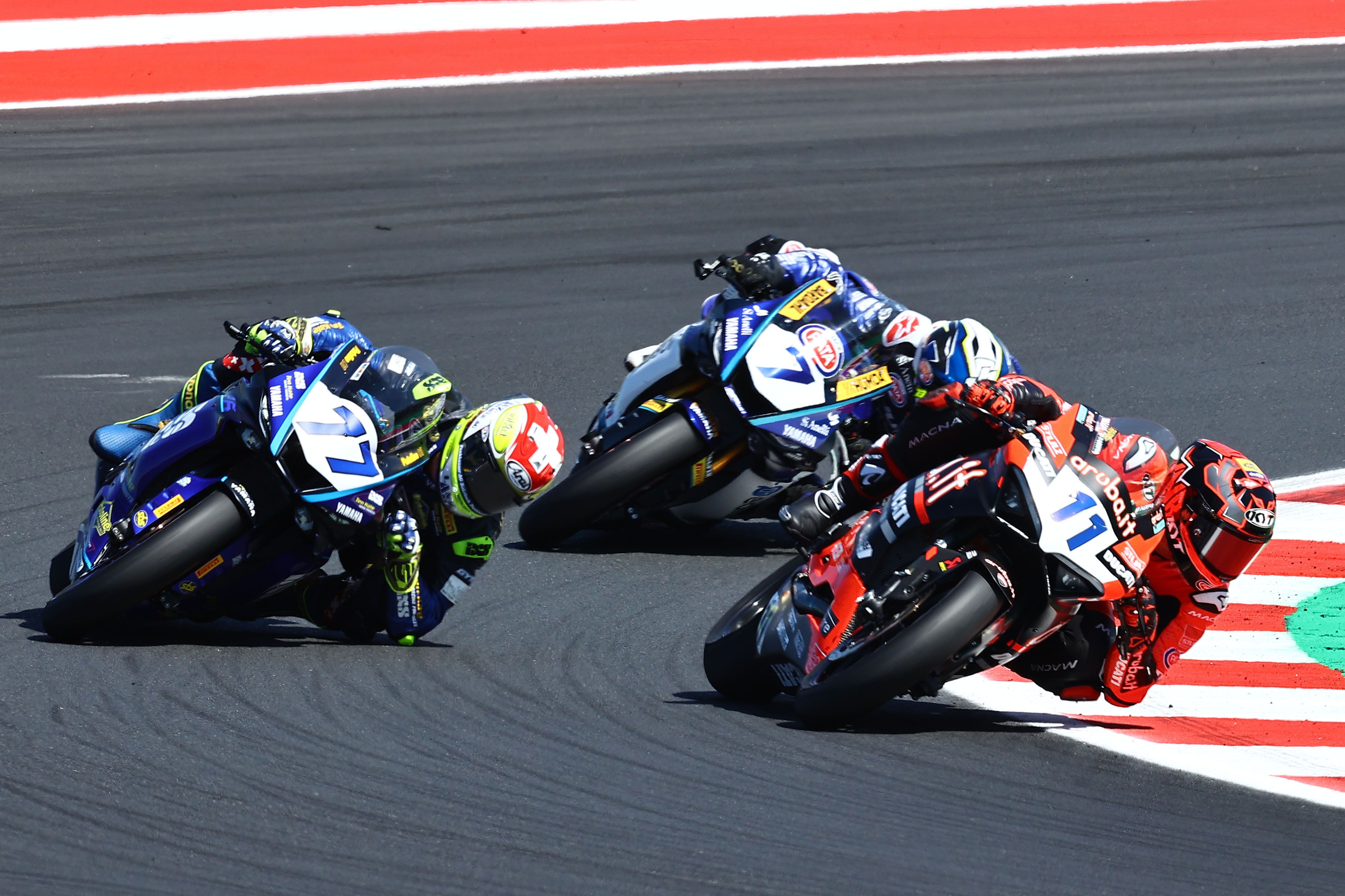 Nicolò Bulega comanda ante Dominique Aegerter y Lorenzo Baldassarri, WSS Misano 2022