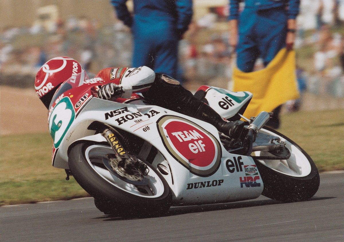 Jacques Cornu  en el GP de Francia de 250 cc en 1989 en el circuito de Le Mans. Fuente: Maurice Büla © FIM