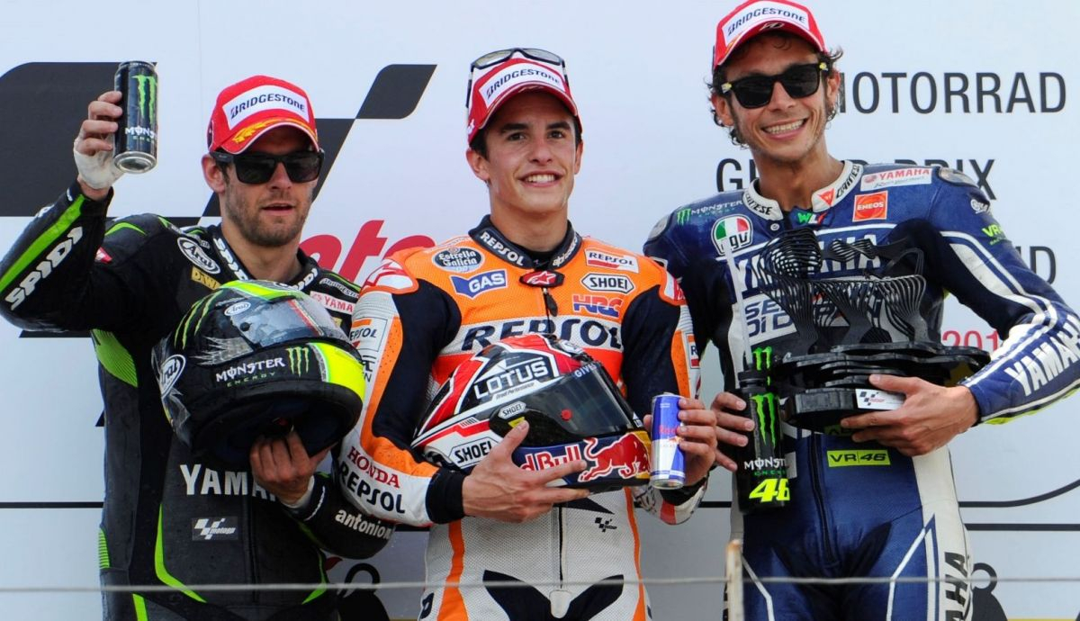 Cal Crutchlow y Valentino Rossi escoltaron a Marc Márquez en 2013, cuando ganó como rookie