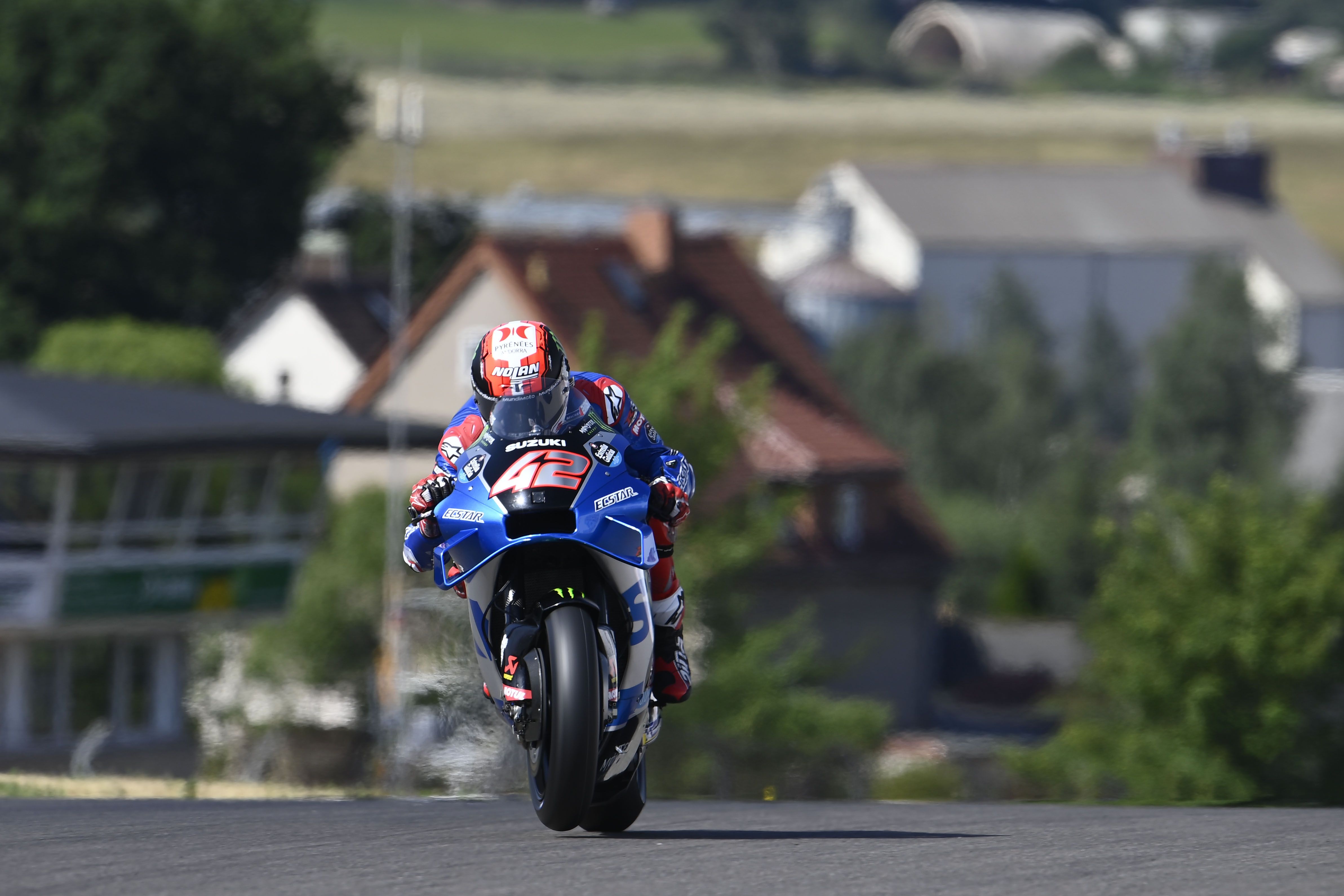La lesión de muñeca de Álex Rins le retira del GP de Alemania