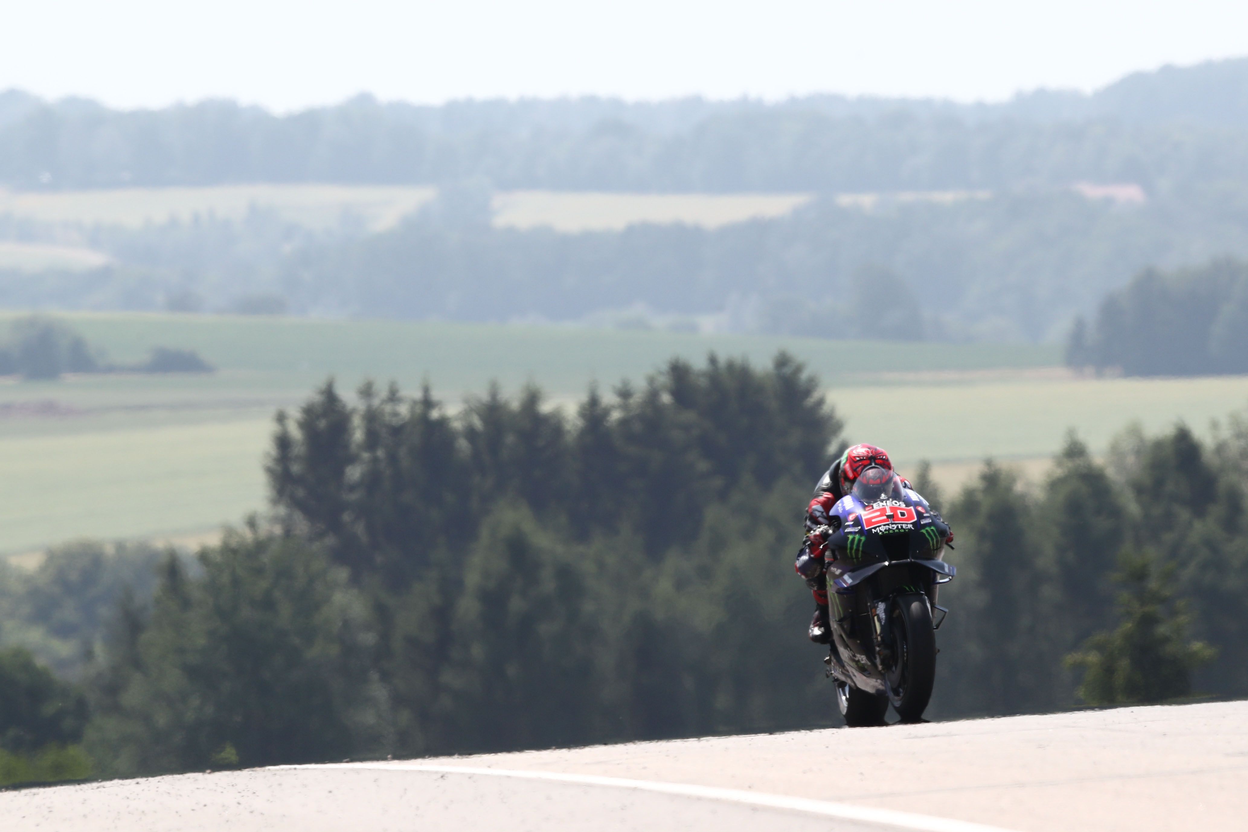 Fabio Quartararo lidera totalmente en solitario, MotoGP Sachsenring 2022