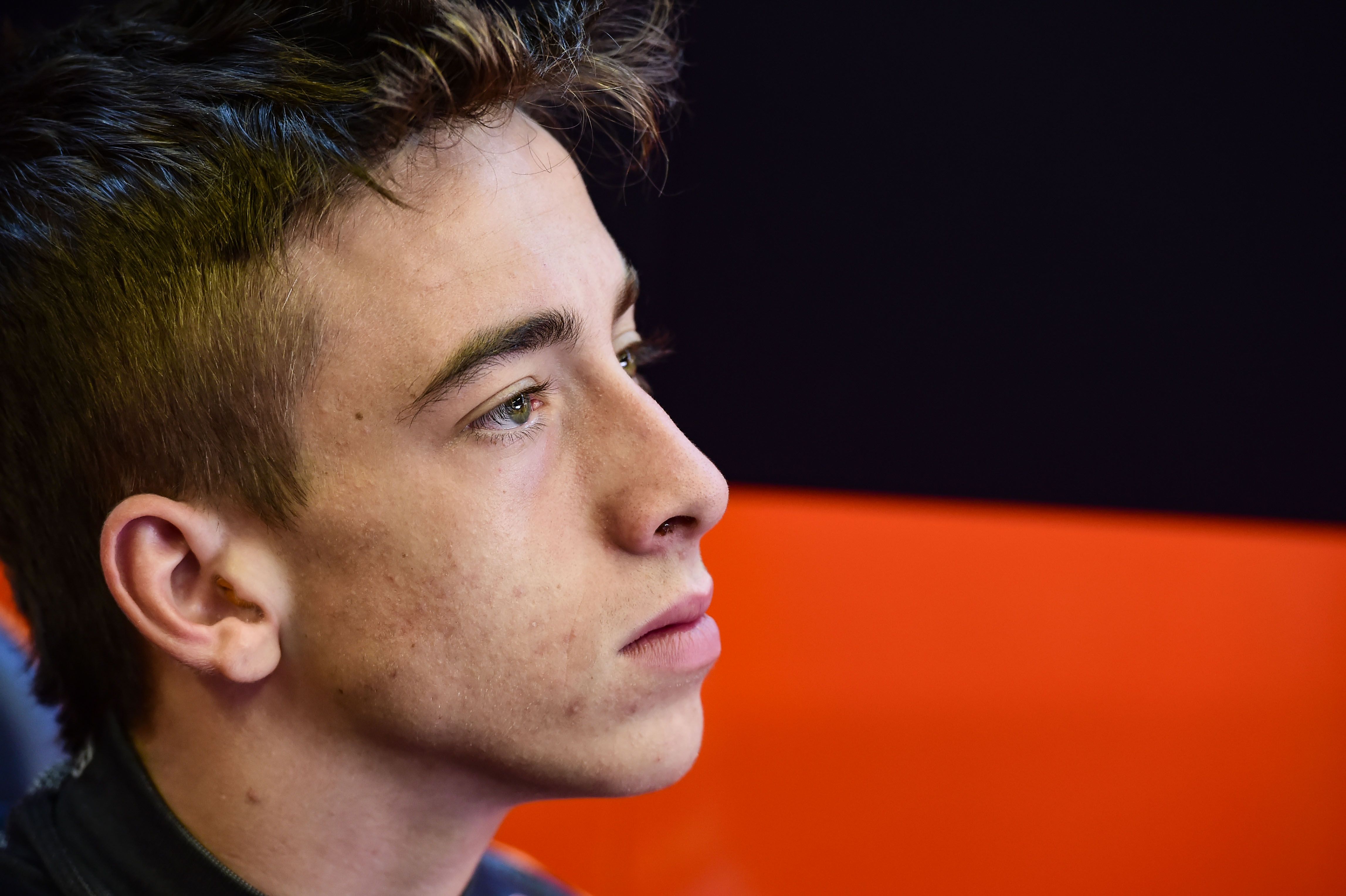 Pedro Acosta se rompe el fémur y es baja para Assen