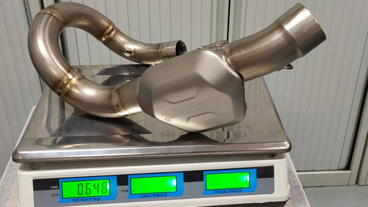 Escape Akrapovic para Honda CRF 250 2022.