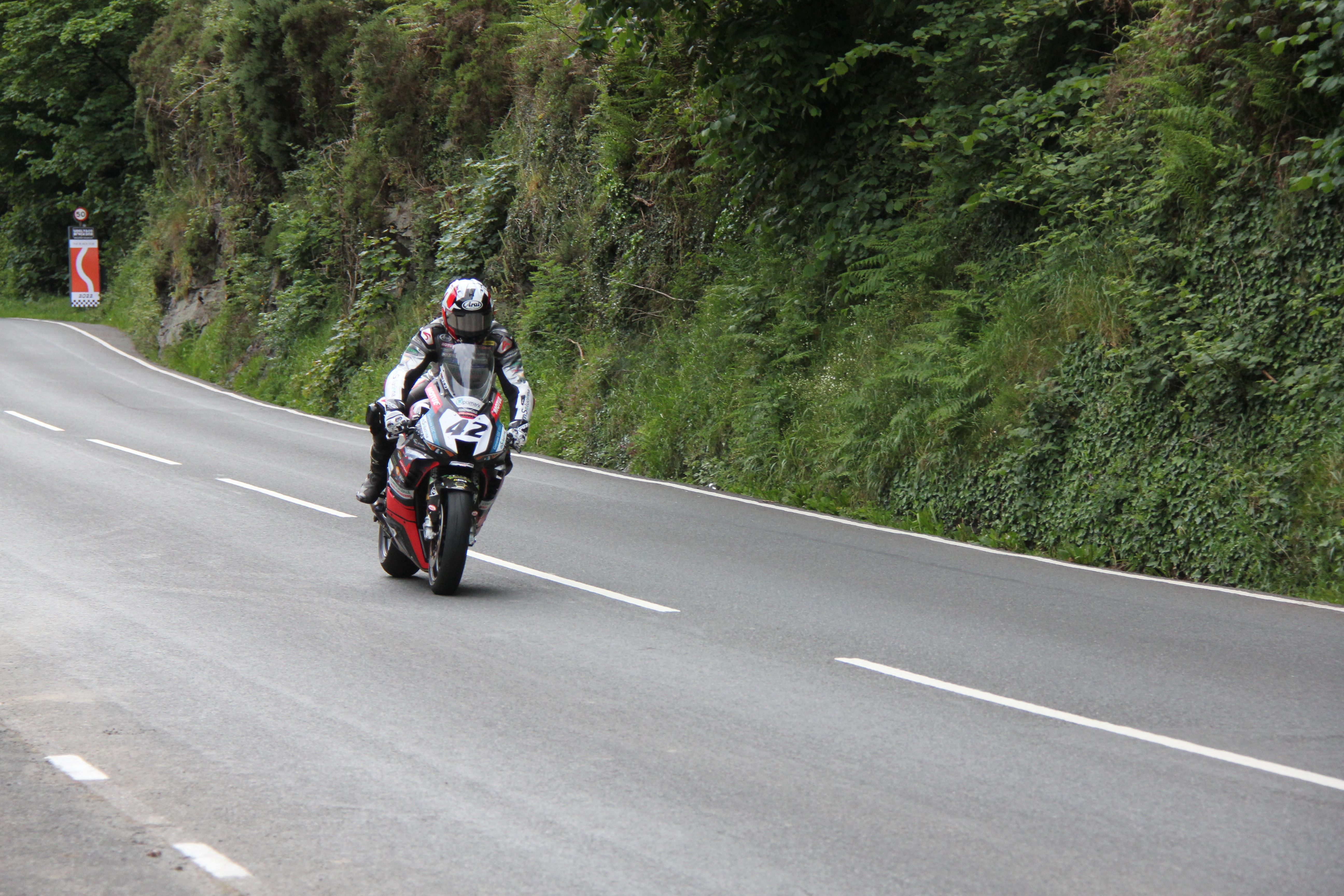 Raül Torras en el IOMTT 2022, foto Juan Segarra Pistola 25