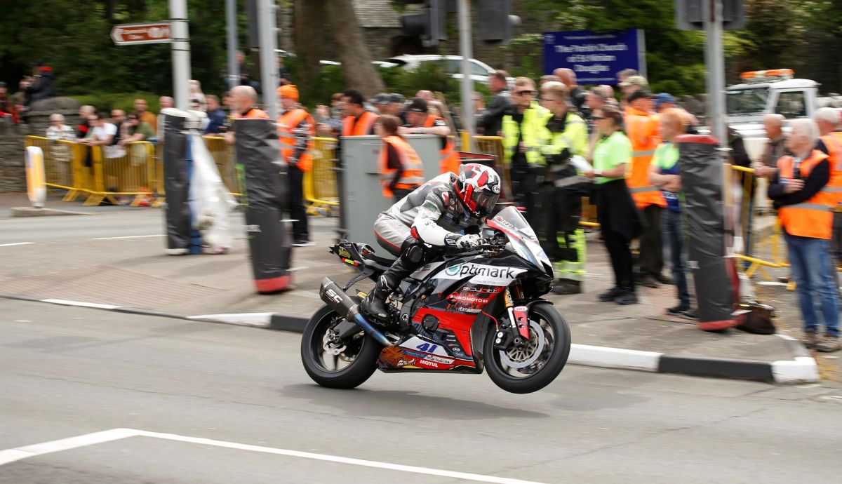 Raül Torras mejoró su resultado en el TT Supersport en la primera carrera de 2022 Raül Torras mejoró su resultado en el TT Supersport en la primera carrera de 2022