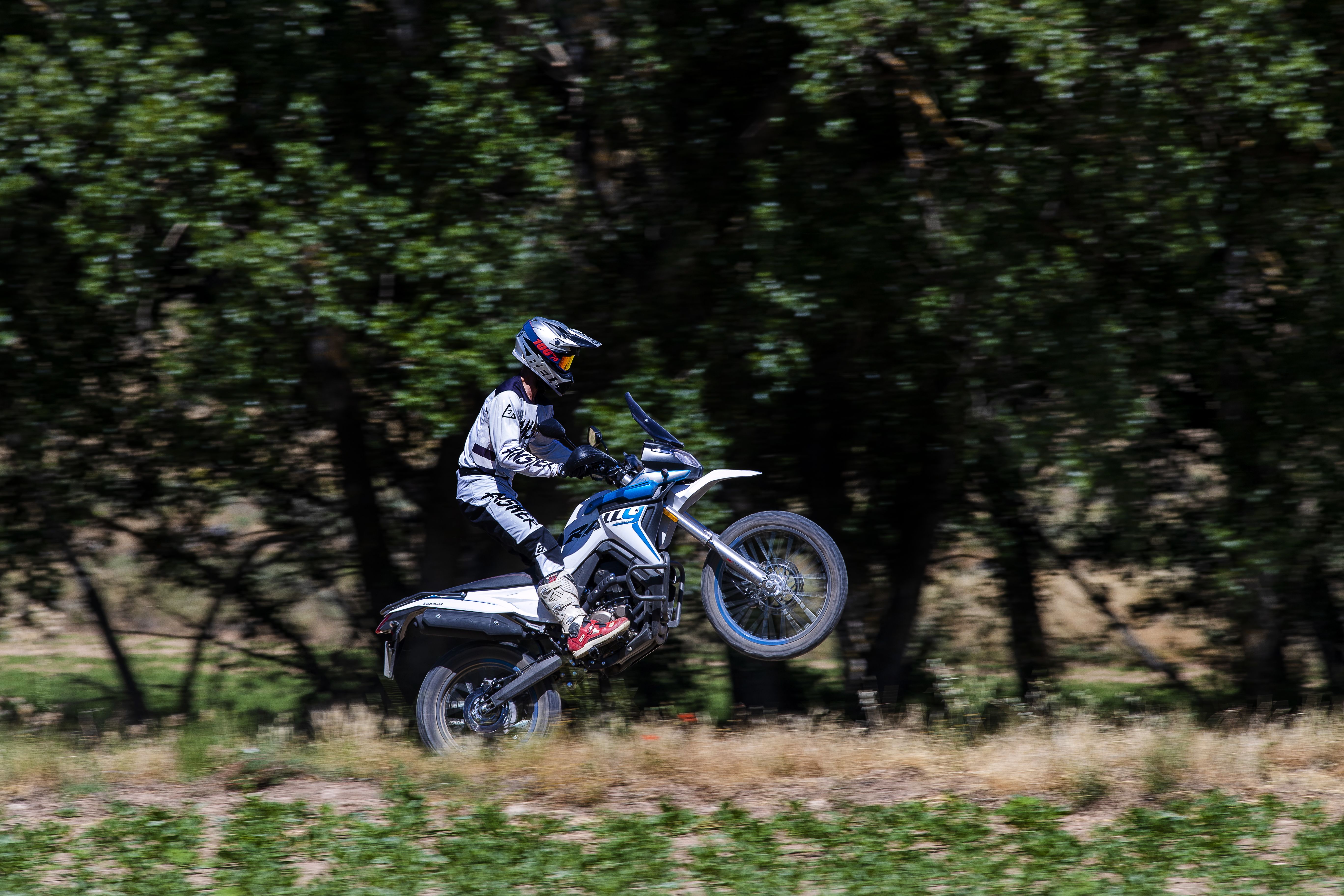 Vogue Rally 300 105
