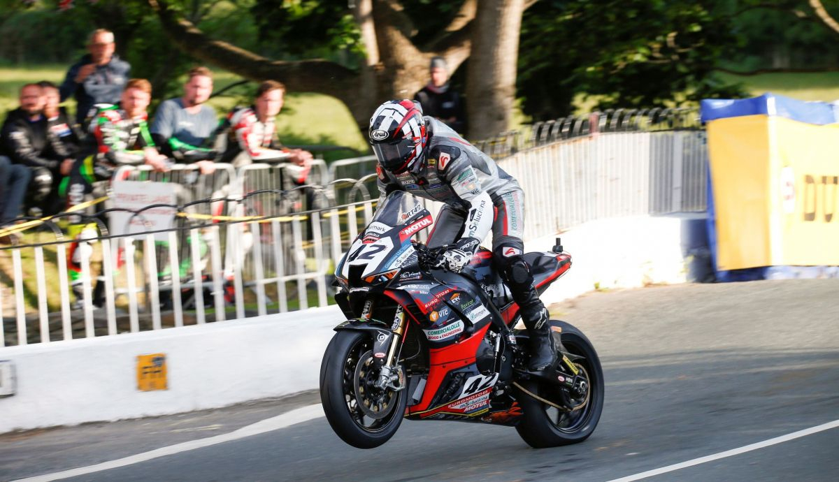 Raül Torras disputó tres carreras con la Honda en el IOMTT 2022 Raül Torras disputó tres carreras con la Honda en el IOMTT 2022
