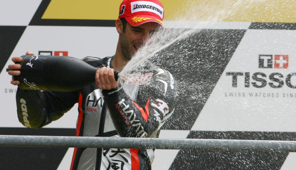 Marco Melandri subió por última vez al podio con Kawasaki Marco Melandri subió por última vez al podio con Kawasaki