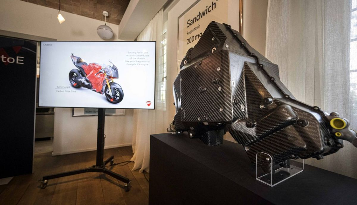 ducati v21l motoe presentacion 2 ducati v21l motoe presentacion 2