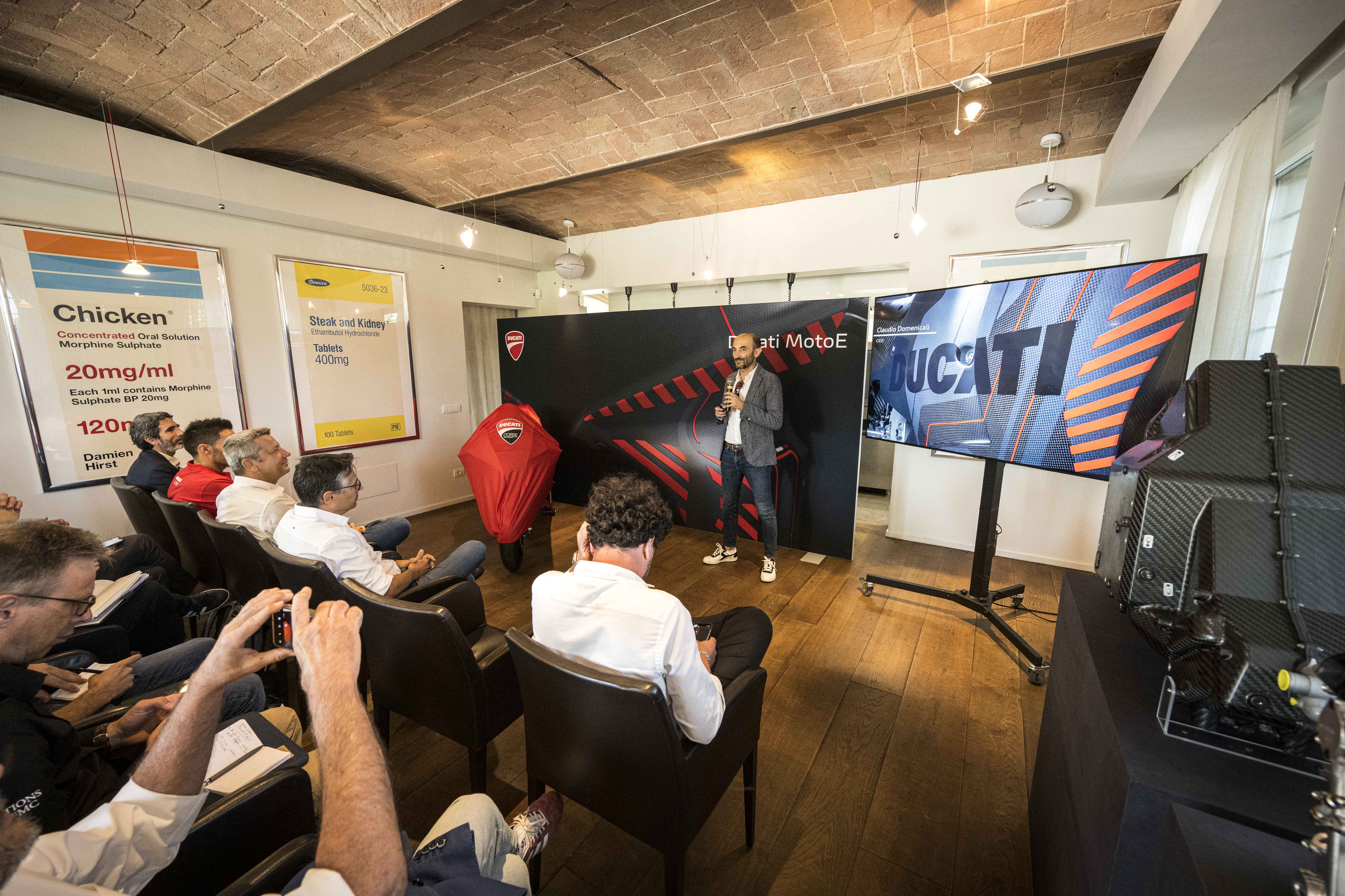 Ducati V21L Presentacion Italia (3)