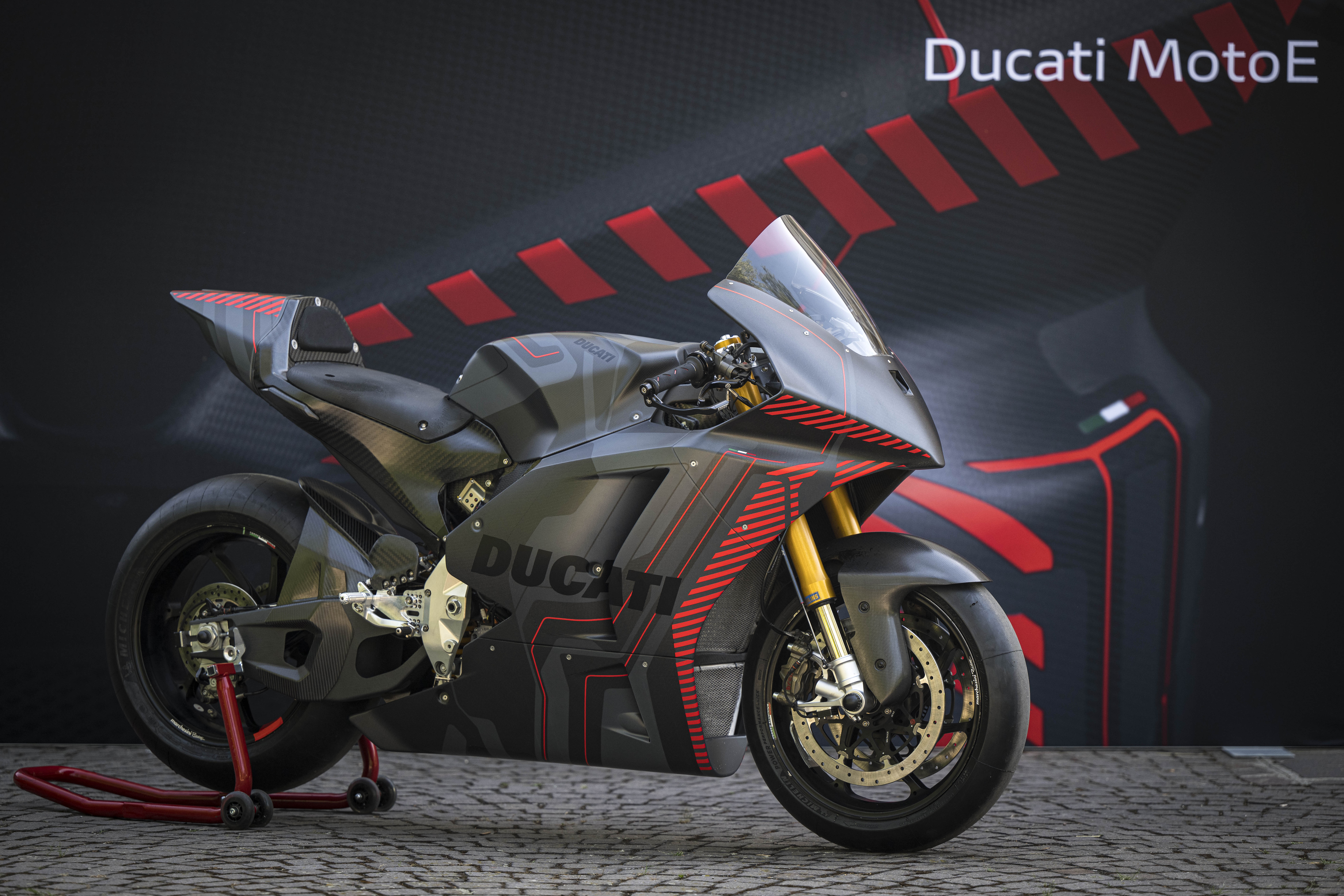 Ducati V21L Presentacion Italia (12)
