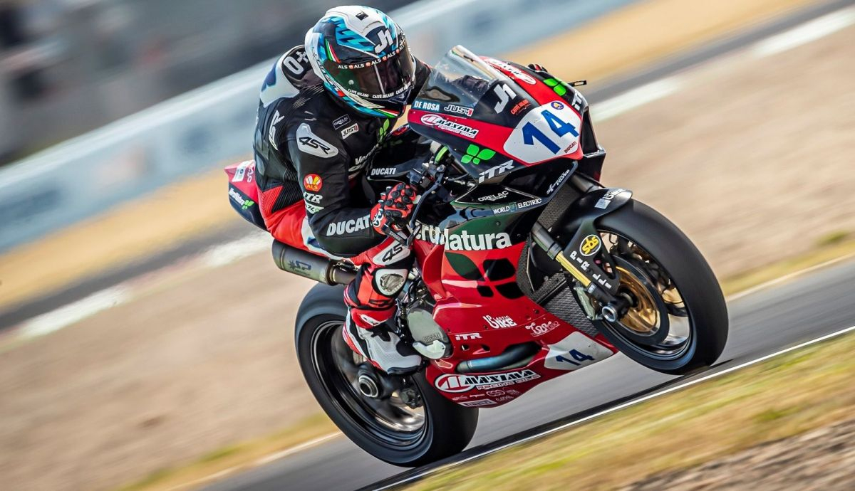 Raffaele De Rosa logró las dos victorias en Supersport Raffaele De Rosa logró las dos victorias en Supersport
