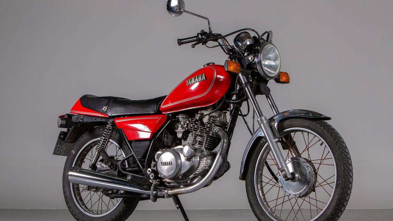 Yamaha SR250.
