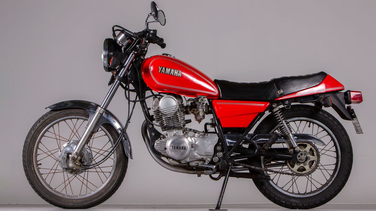 Yamaha SR250.