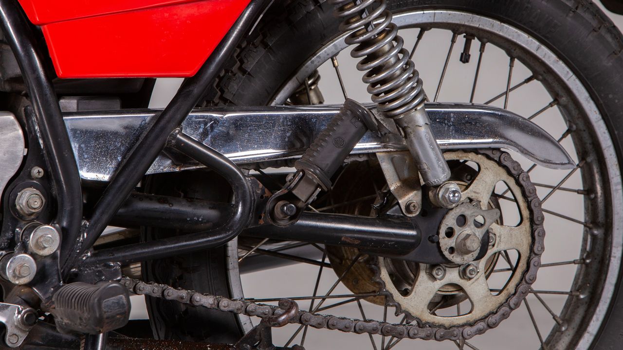 Yamaha SR250.