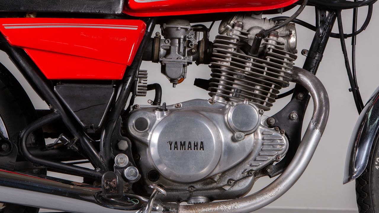 Yamaha SR250.