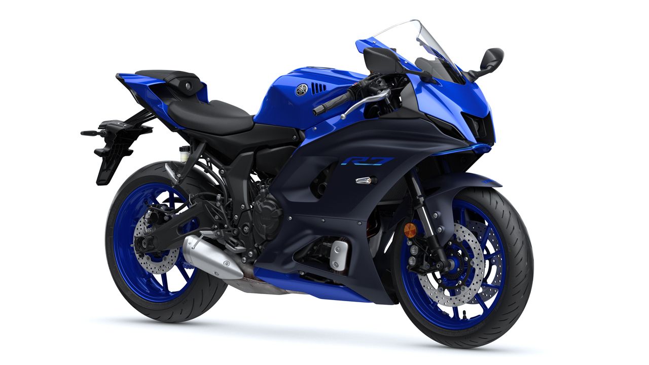 Yamaha YZF R7.