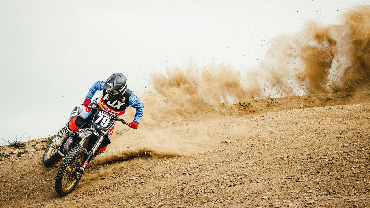 Yamaha YZ 125 Chester réplica Bob Moore.