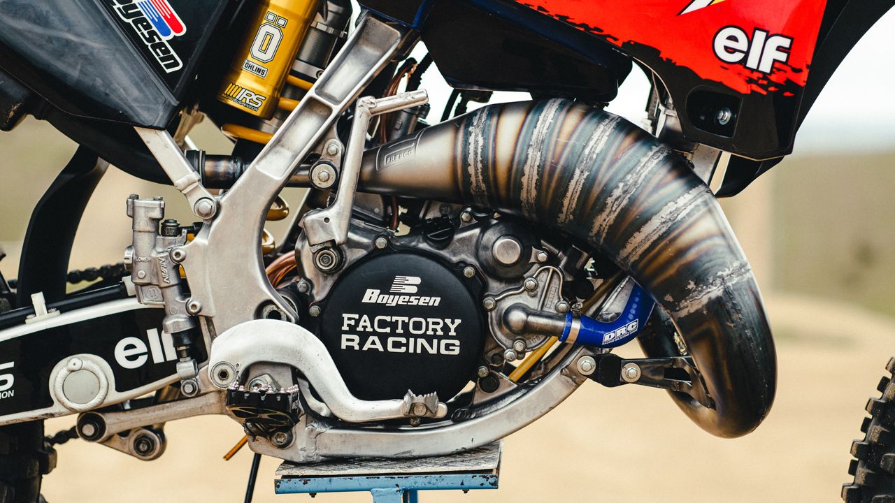 Yamaha YZ 125 Chester réplica Bob Moore.