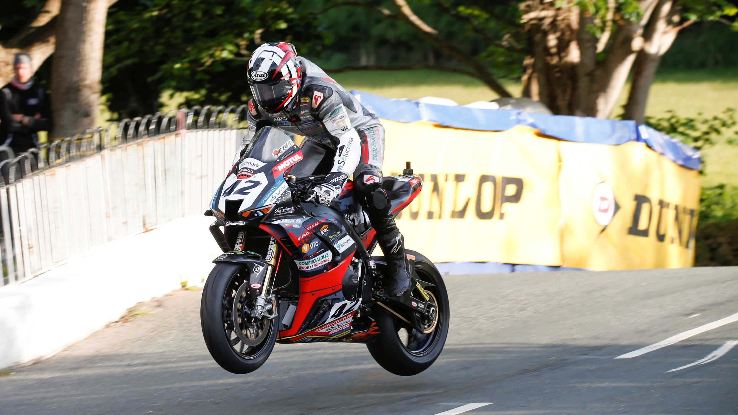 Raül Torras consiguió en el Senior TT su sexta réplica de bronce en el IOMTT 2022