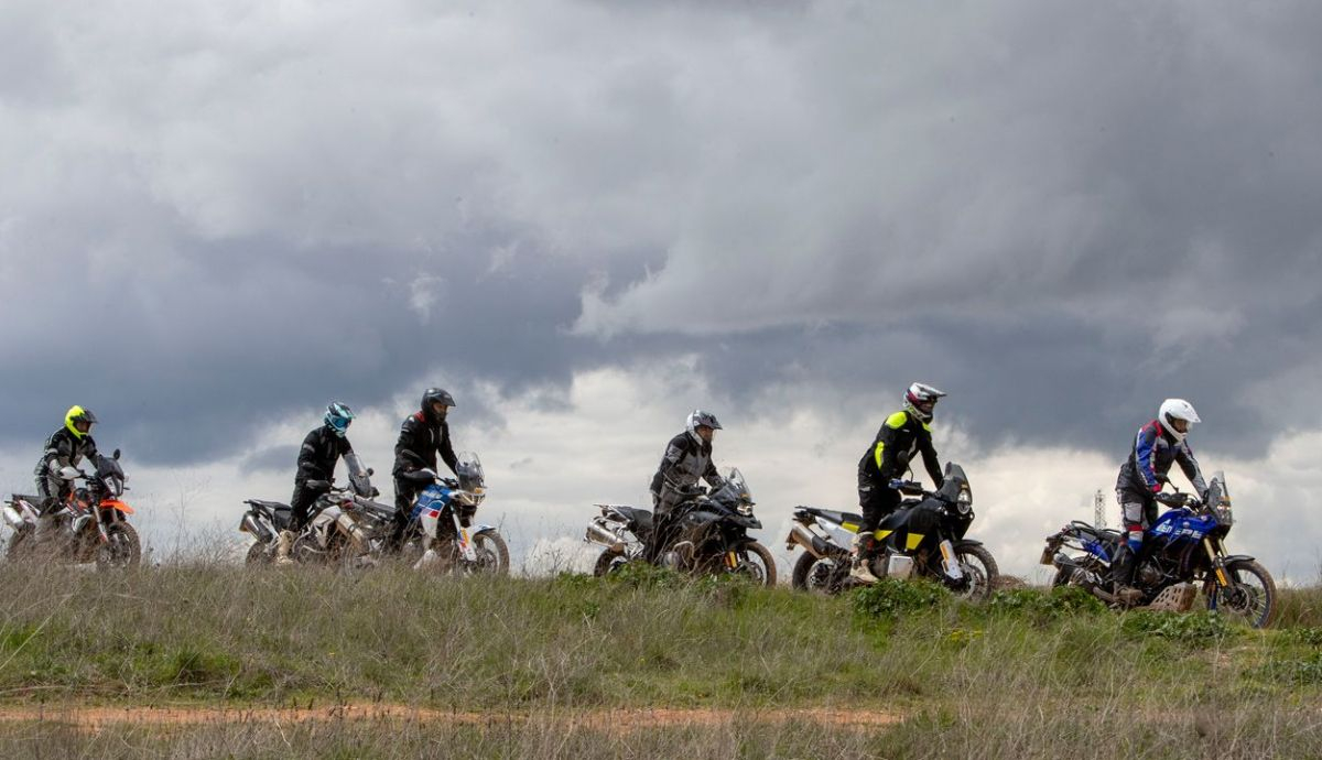 comparativa-trail-medias-aprilia-bmw-husqvarna-ktm-triumph-yamaha-10_7_1200x690.jpeg